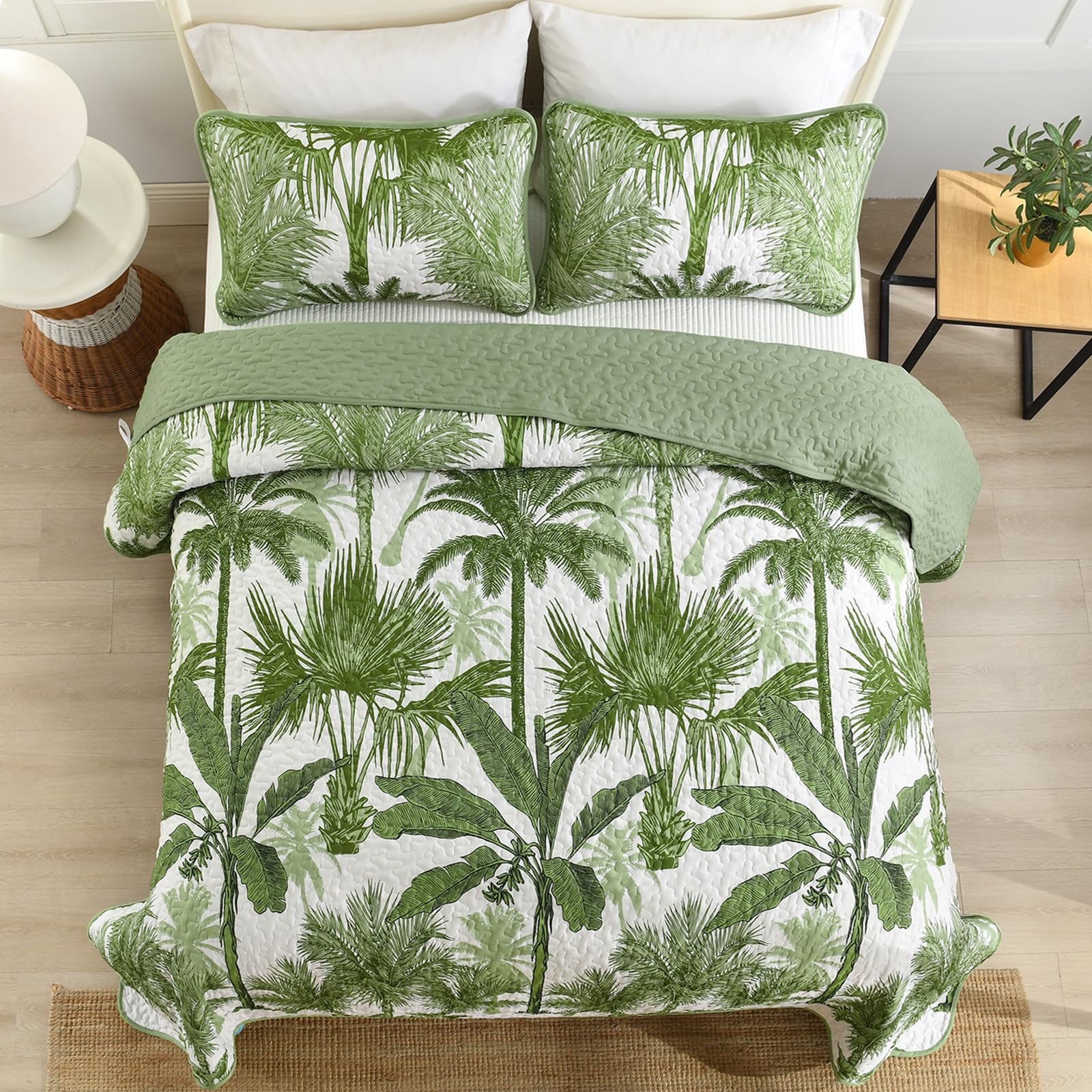 Microfiber Quilted Bedspread Set – Tropical Plants Print, 3-Piece Soft & Breathable Bedspread Set
