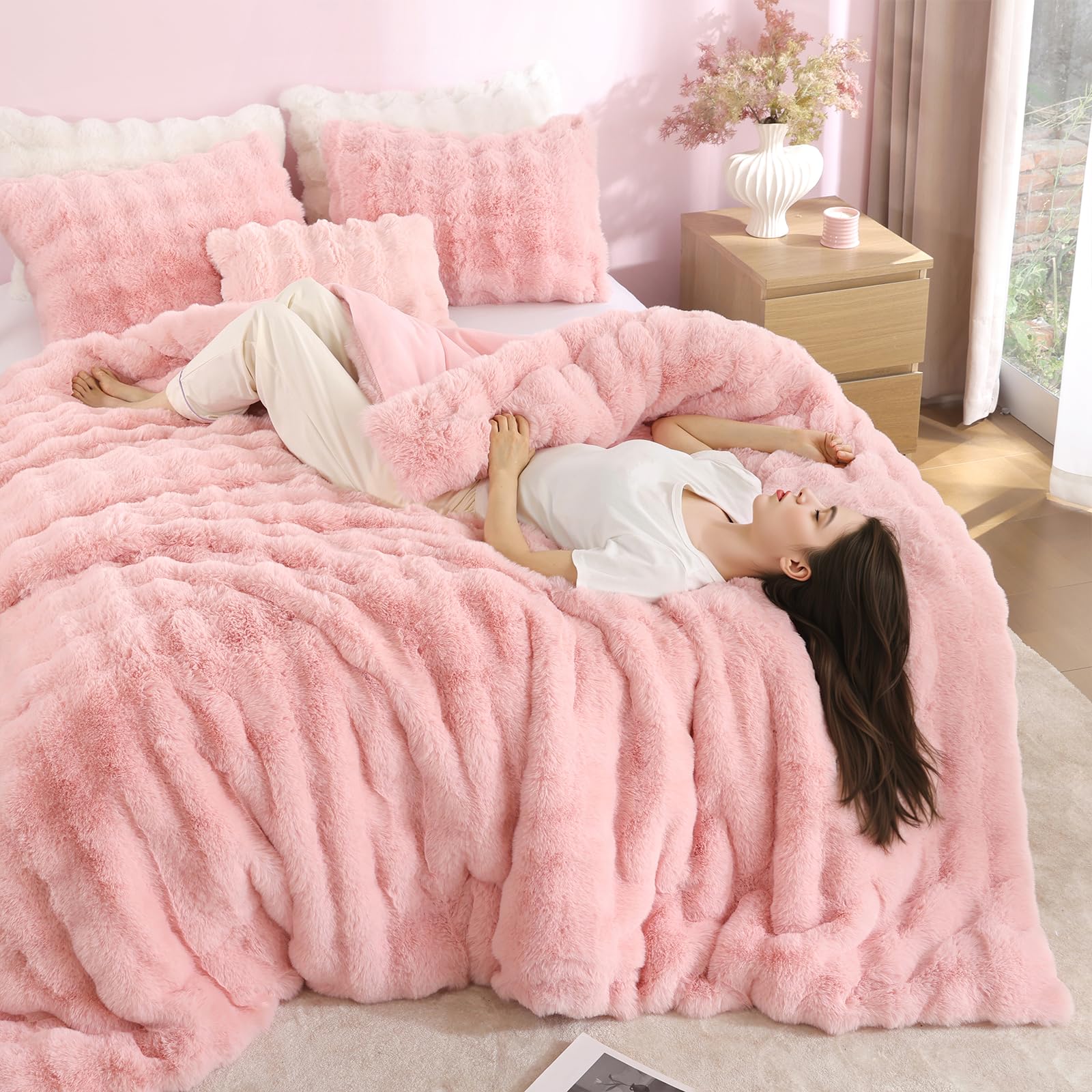 Luxury Faux Rabbit Fur Bubble Comforter Set – Wave Texture Design, Soft & Warm Bedding with Milk Velvet Back