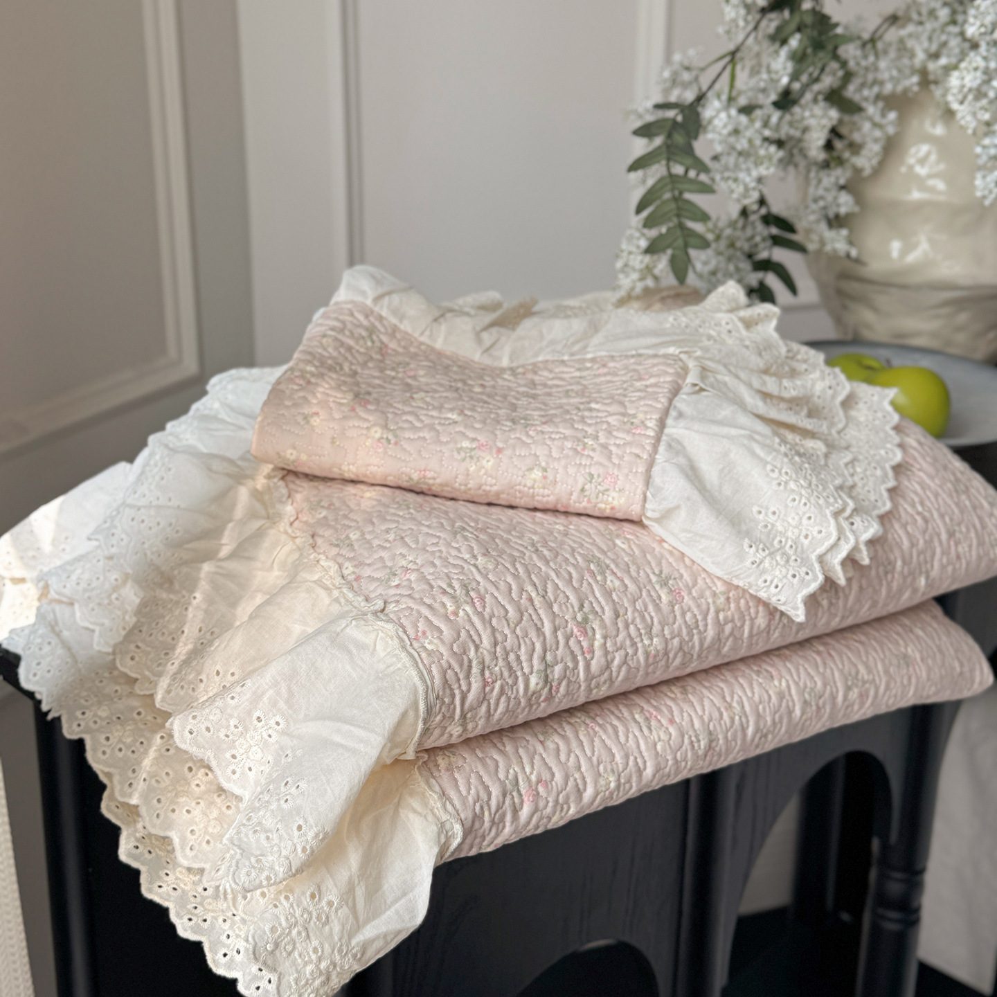 Cotton Quilted Bedspread Set – French Floral printed with Large Lace Trim, 3-Piece Soft & Breathable Bedspread