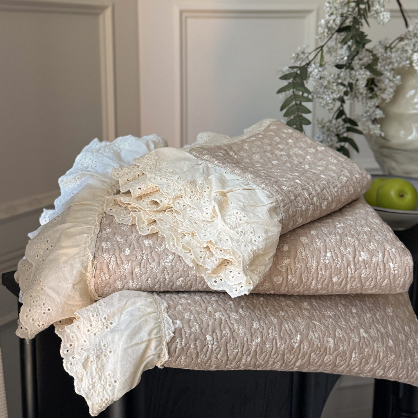 Cotton Quilted Bedspread Set – French Floral printed with Large Lace Trim, 3-Piece Soft & Breathable Bedspread