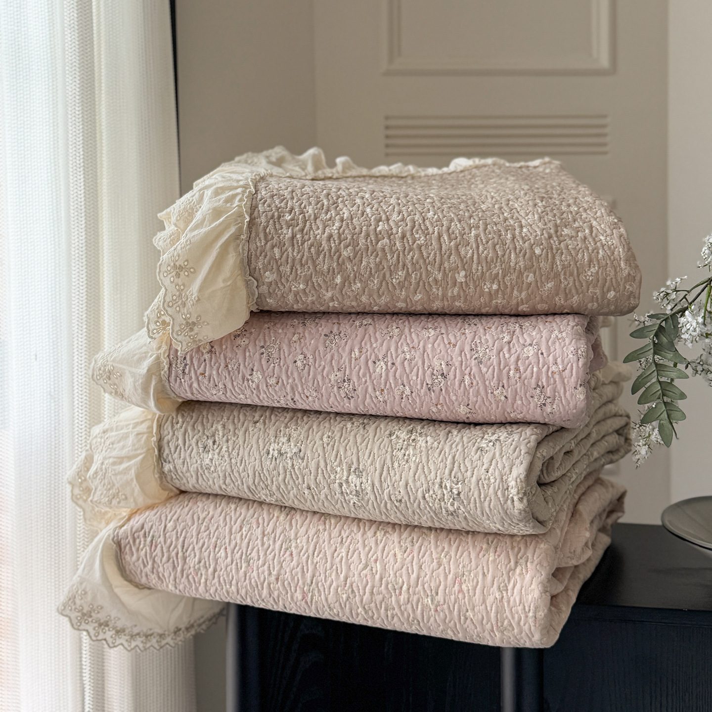 Cotton Quilted Bedspread Set – French Floral printed with Large Lace Trim, 3-Piece Soft & Breathable Bedspread