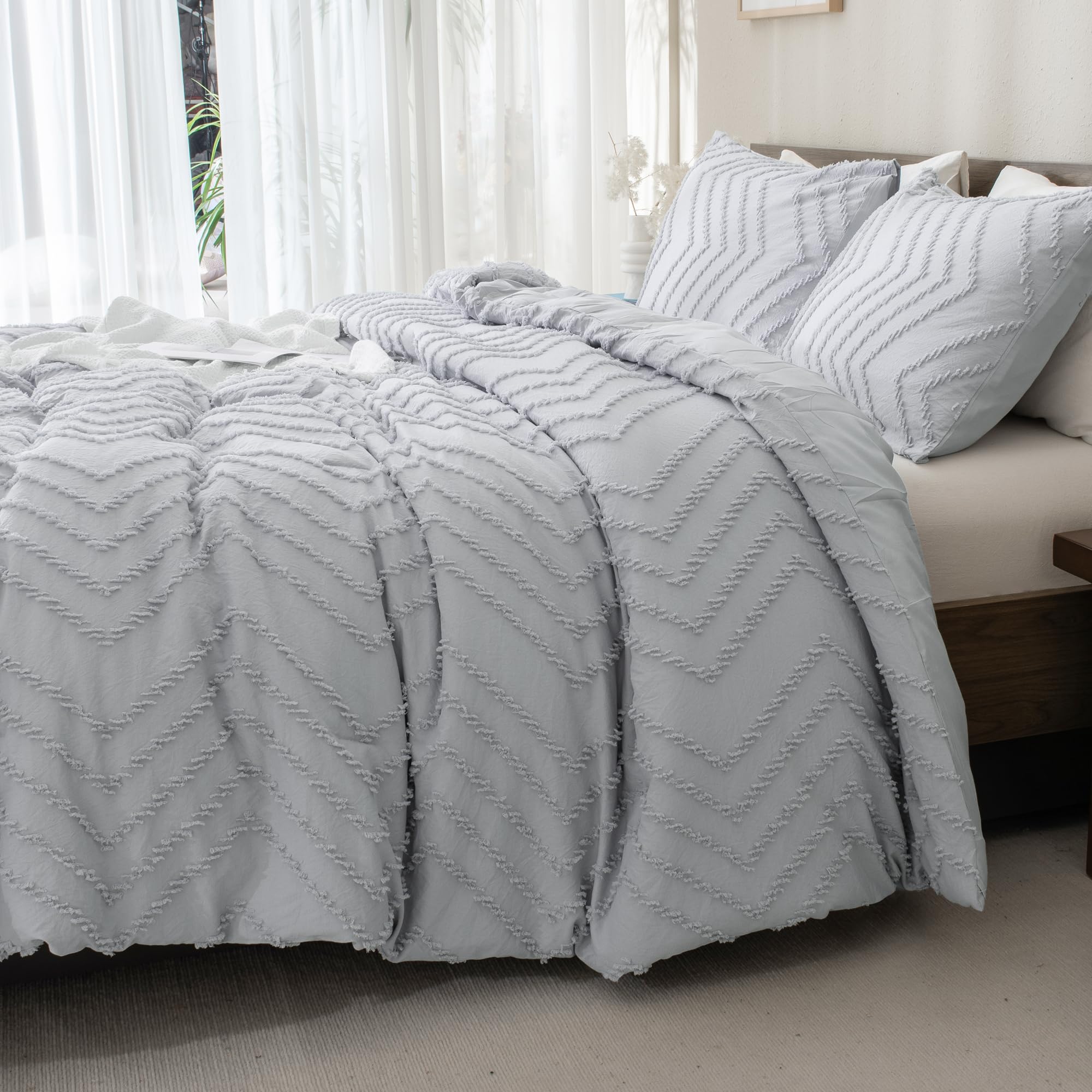 Chevron Tufted Comforter Set – Textured Design, Soft & Lightweight All-Season Bedding