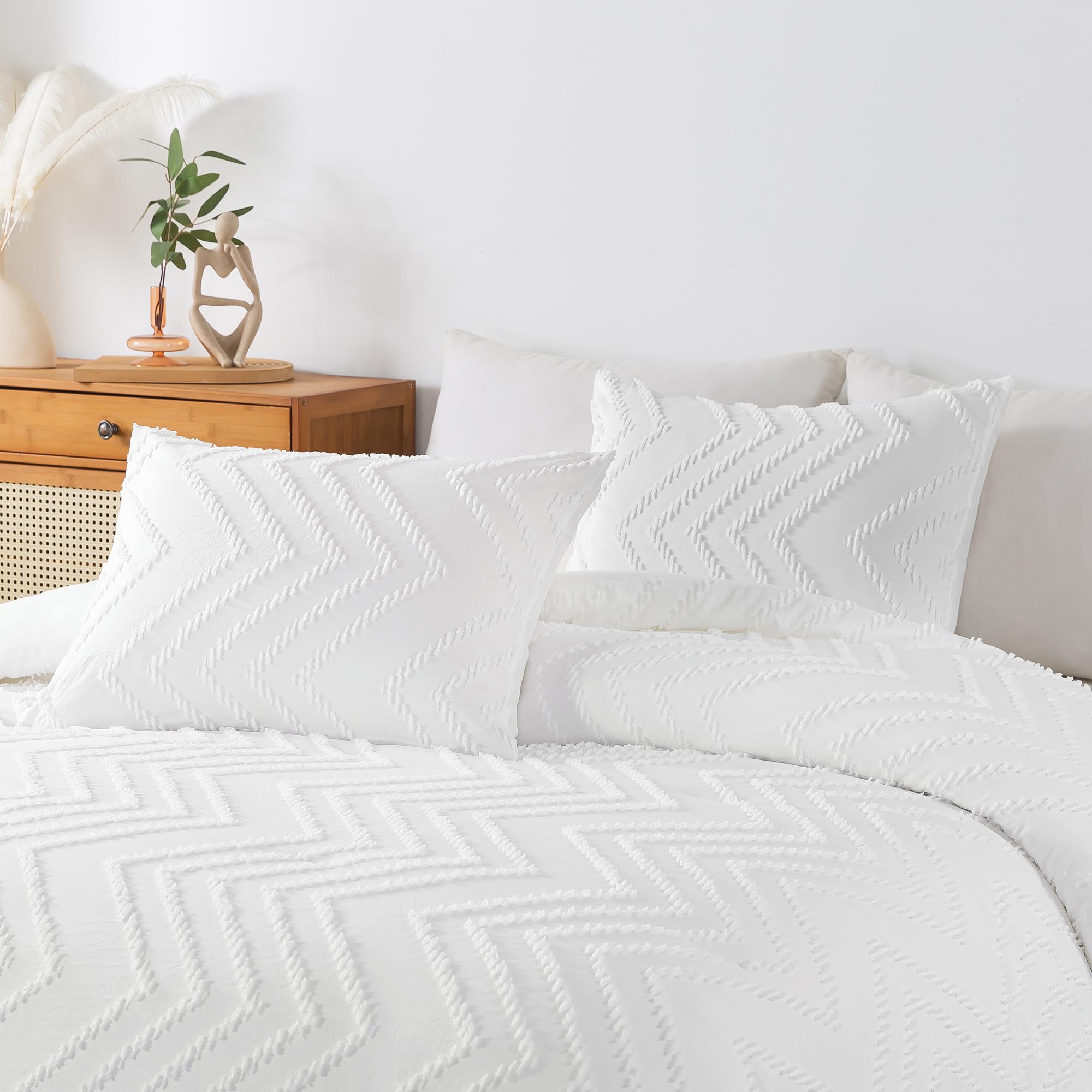 Chevron Tufted Comforter Set – Textured Design, Soft & Lightweight All-Season Bedding