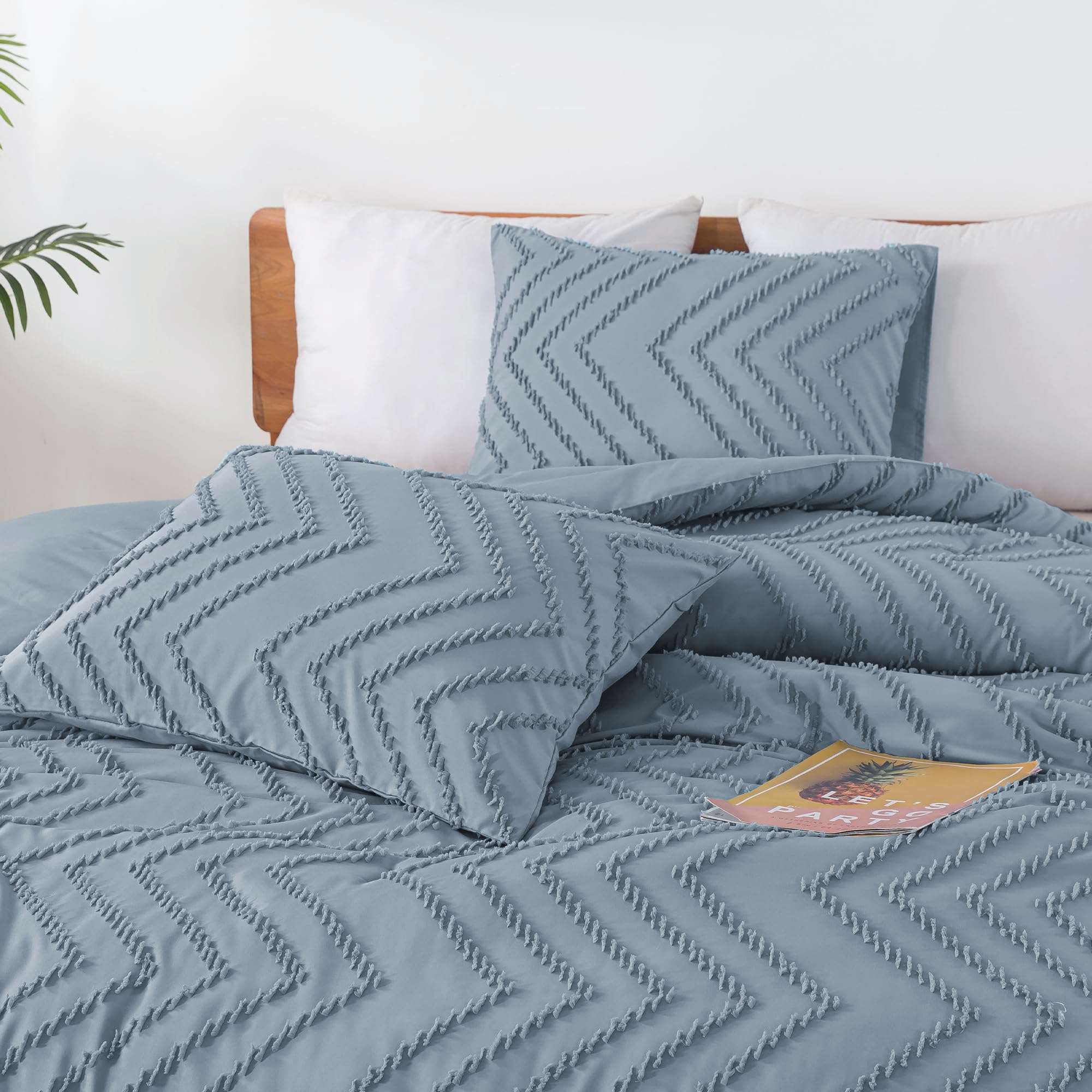 Chevron Tufted Comforter Set – Textured Design, Soft & Lightweight All-Season Bedding