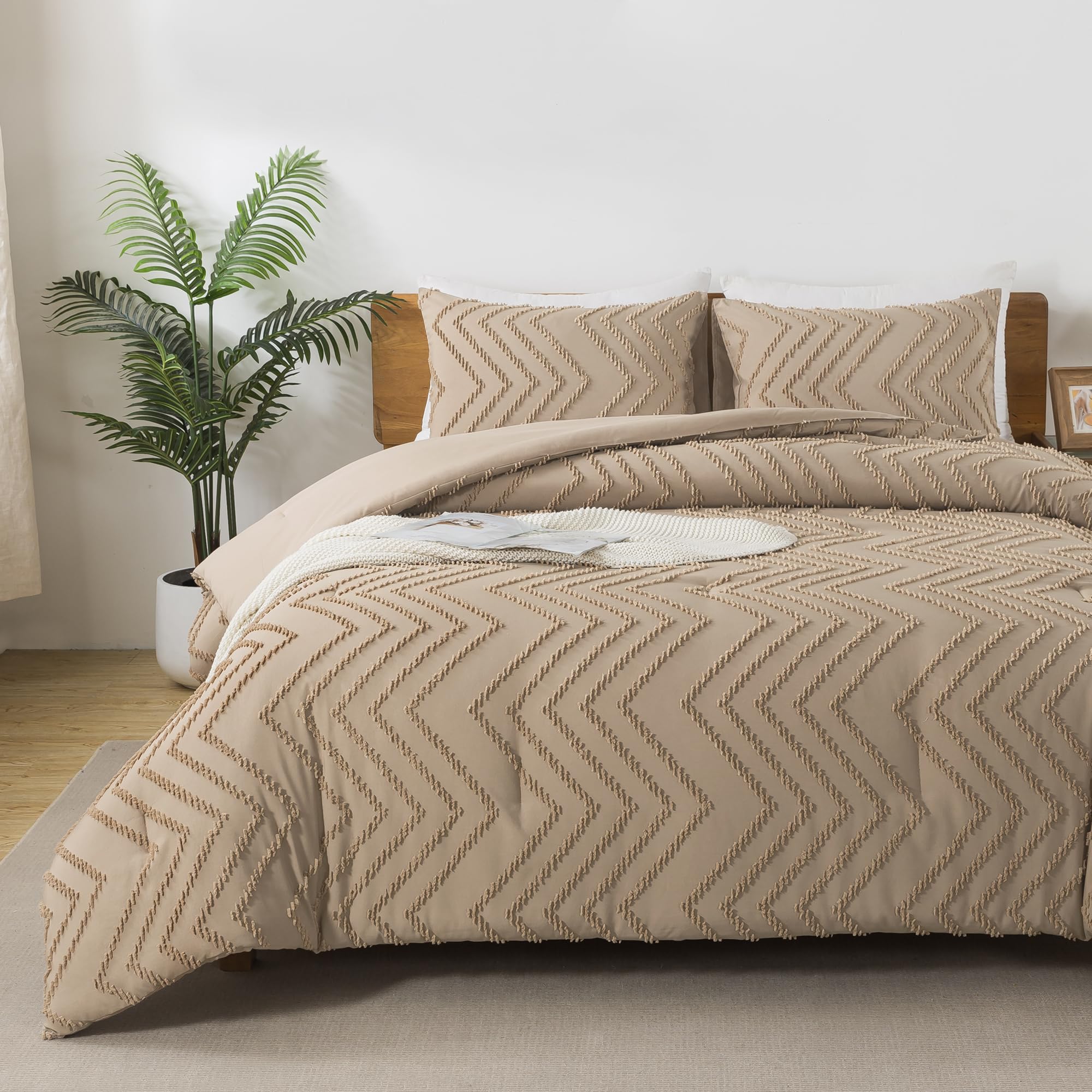 Chevron Tufted Comforter Set – Textured Design, Soft & Lightweight All-Season Bedding