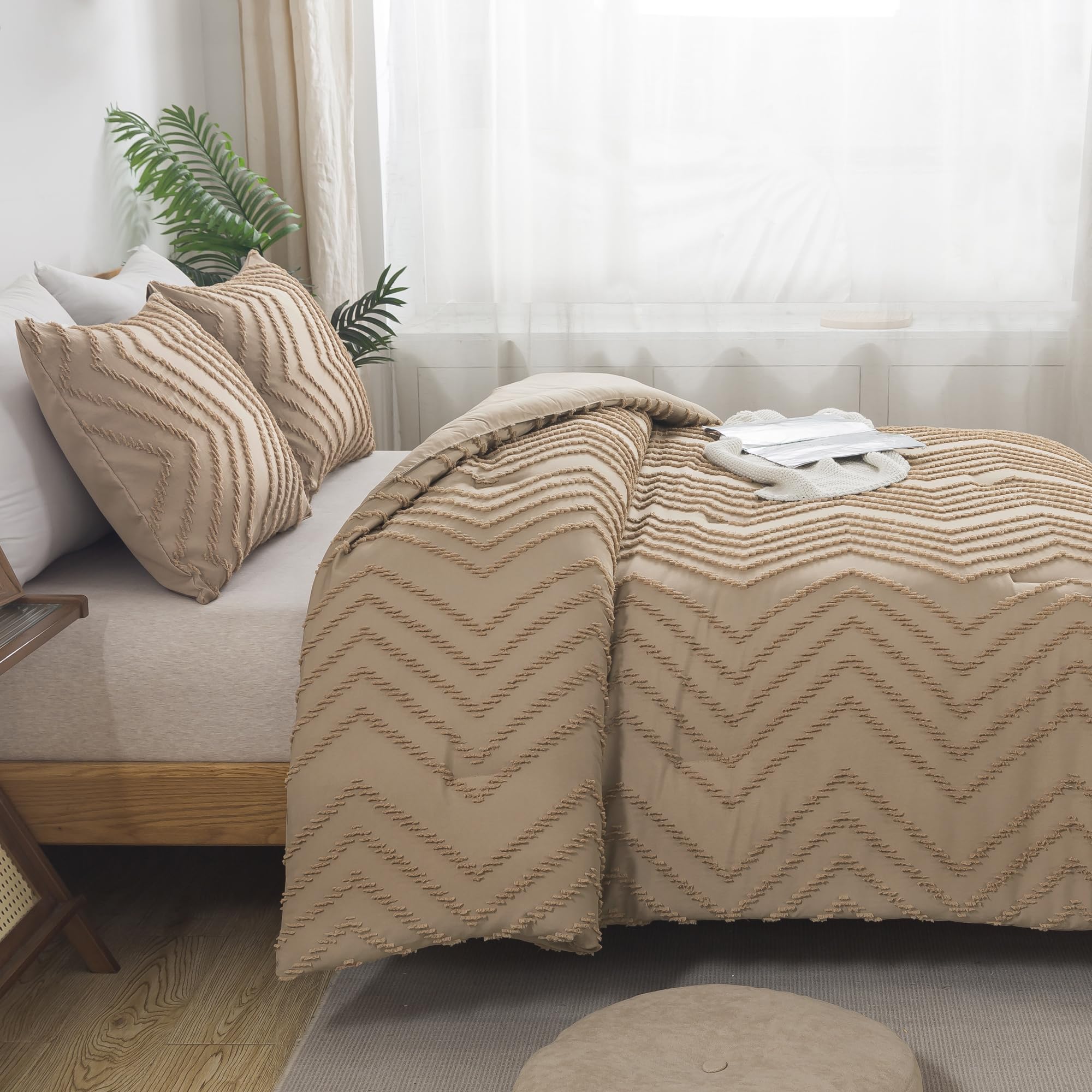 Chevron Tufted Comforter Set – Textured Design, Soft & Lightweight All-Season Bedding