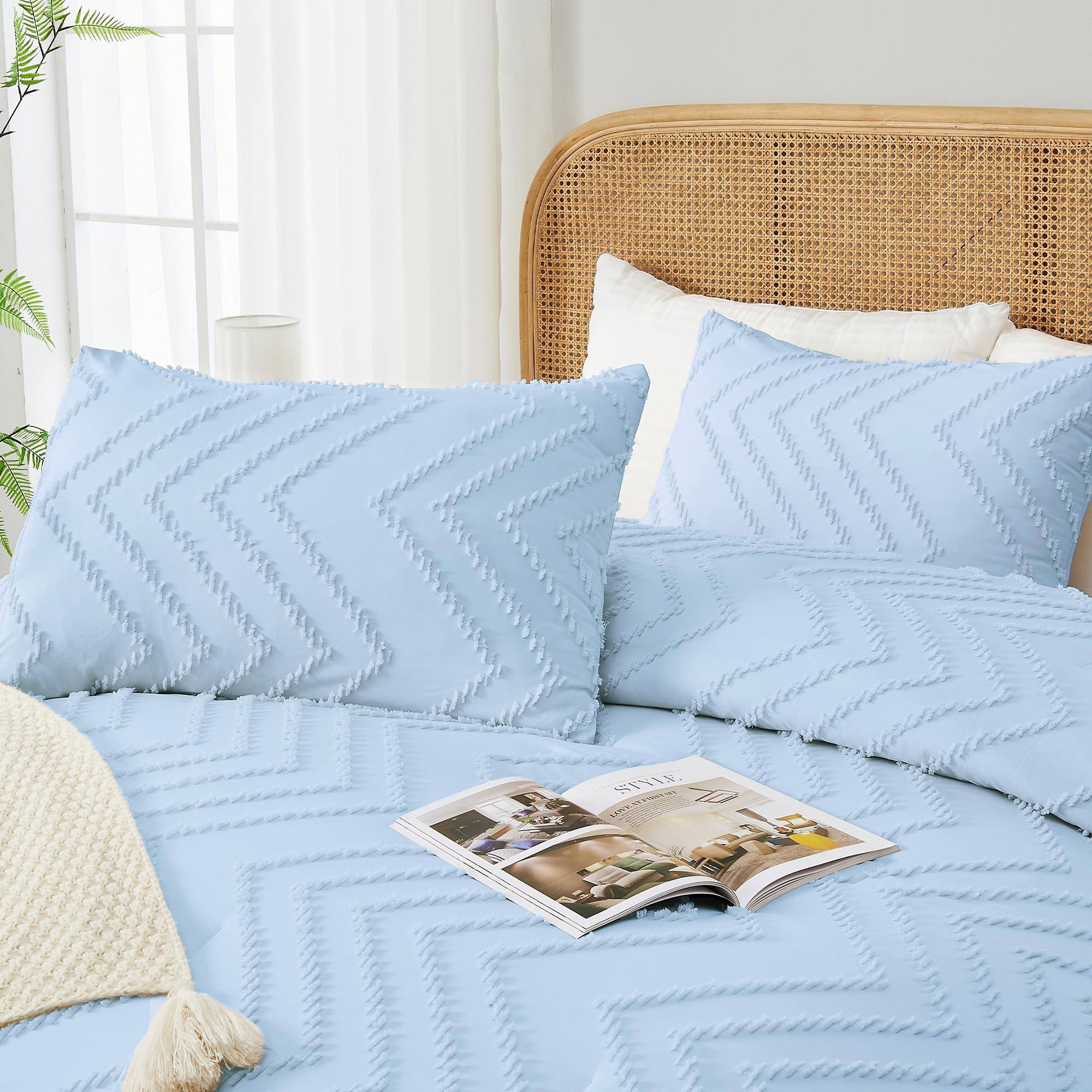 Chevron Tufted Comforter Set – Textured Design, Soft & Lightweight All-Season Bedding