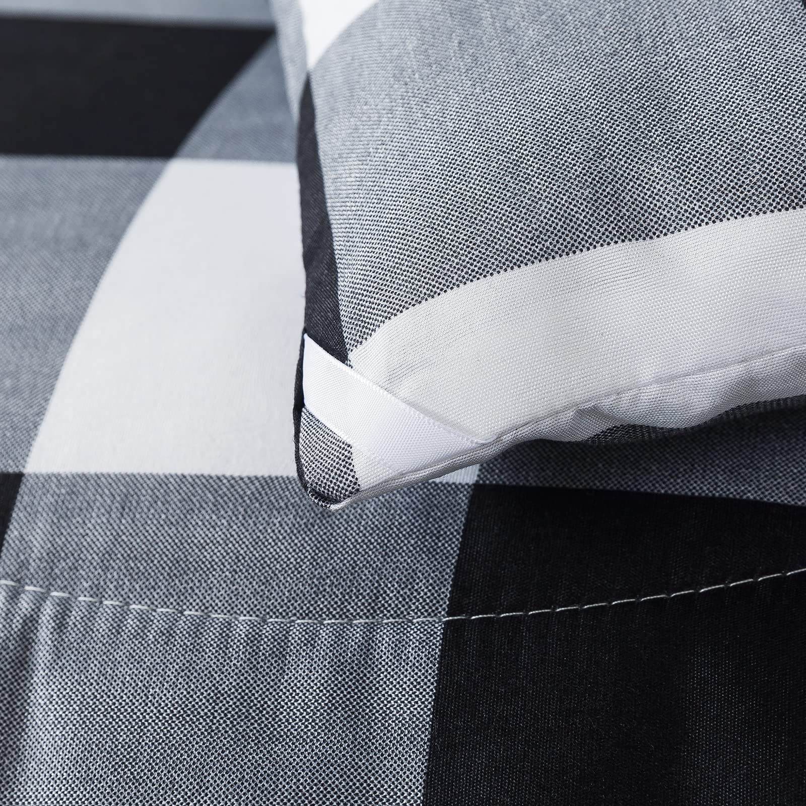 Black & White Checkered Microfiber Comforter Set – Soft Brushed Fabric, Lightweight & Durable Bedding