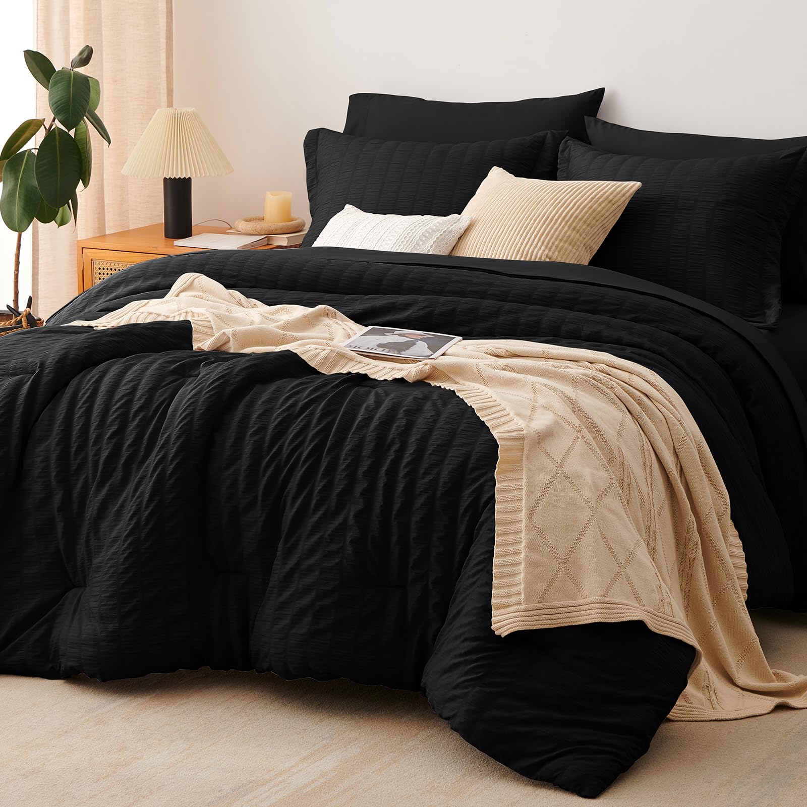 Seersucker Comforter Set – Lightweight, Textured & Soft Bedding for All Seasons
