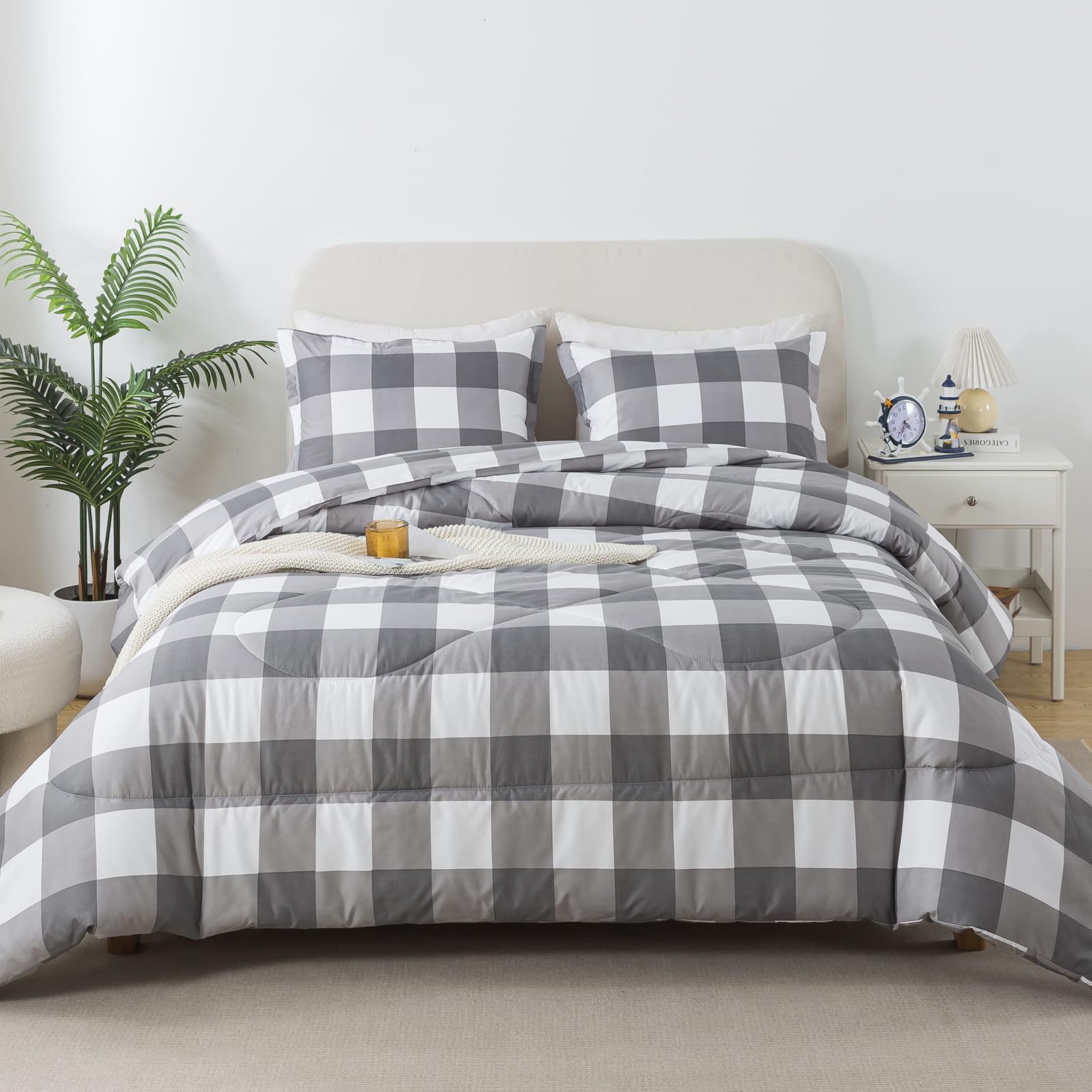 Black & White Checkered Microfiber Comforter Set – Soft Brushed Fabric, Lightweight & Durable Bedding