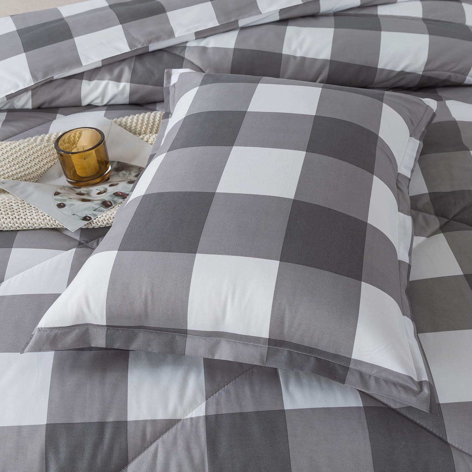 Black & White Checkered Microfiber Comforter Set – Soft Brushed Fabric, Lightweight & Durable Bedding