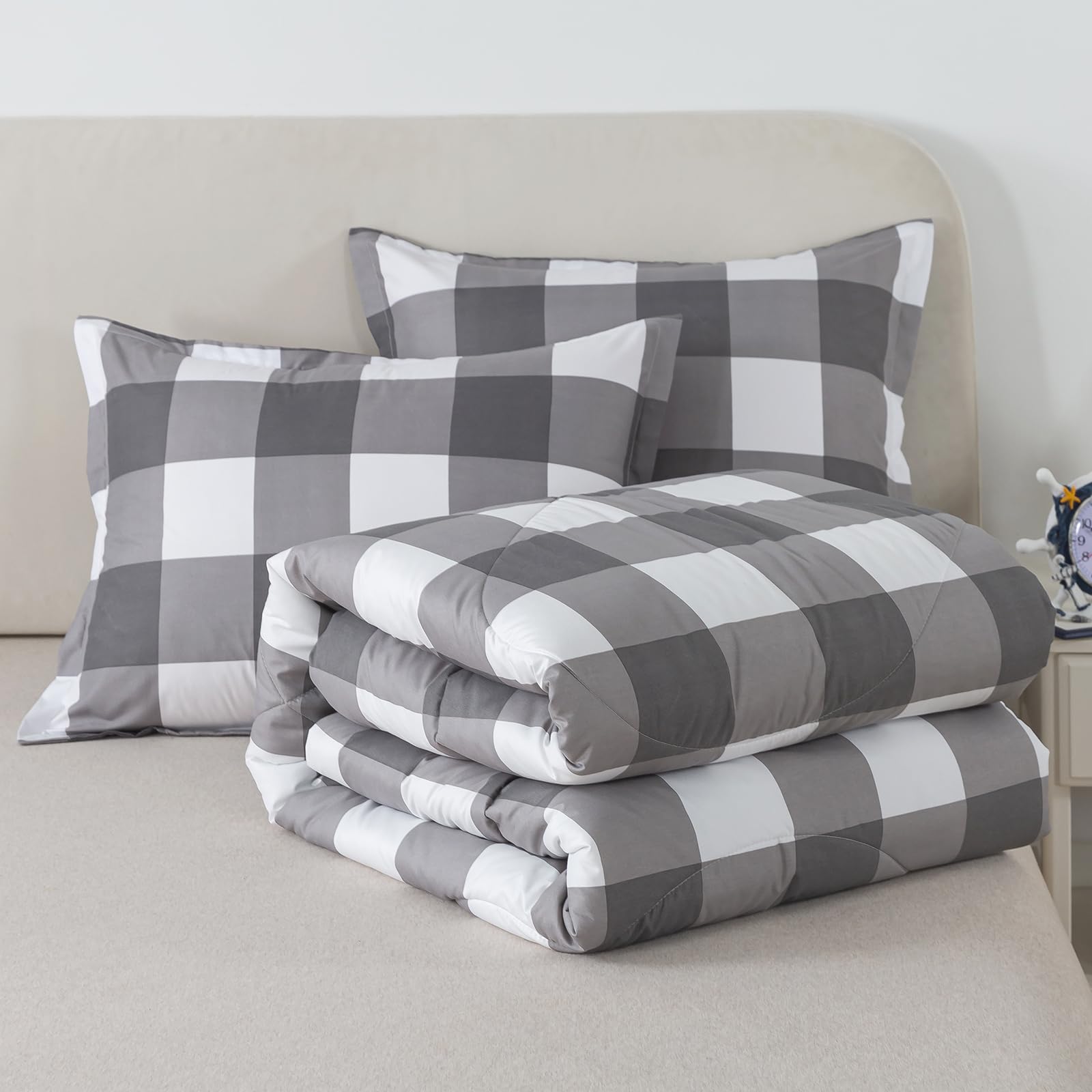 Black & White Checkered Microfiber Comforter Set – Soft Brushed Fabric, Lightweight & Durable Bedding