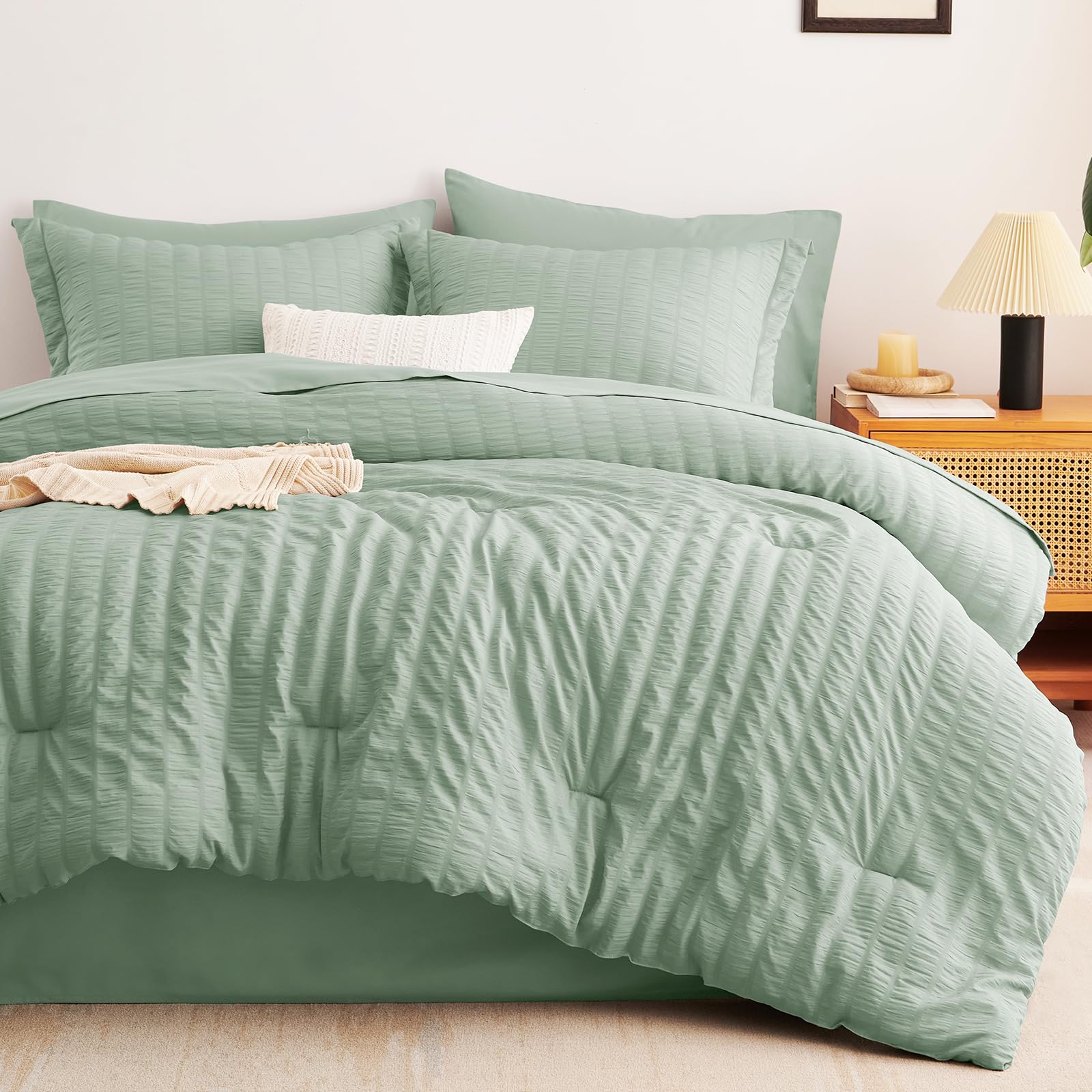 Seersucker Comforter Set – Lightweight, Textured & Soft Bedding for All Seasons
