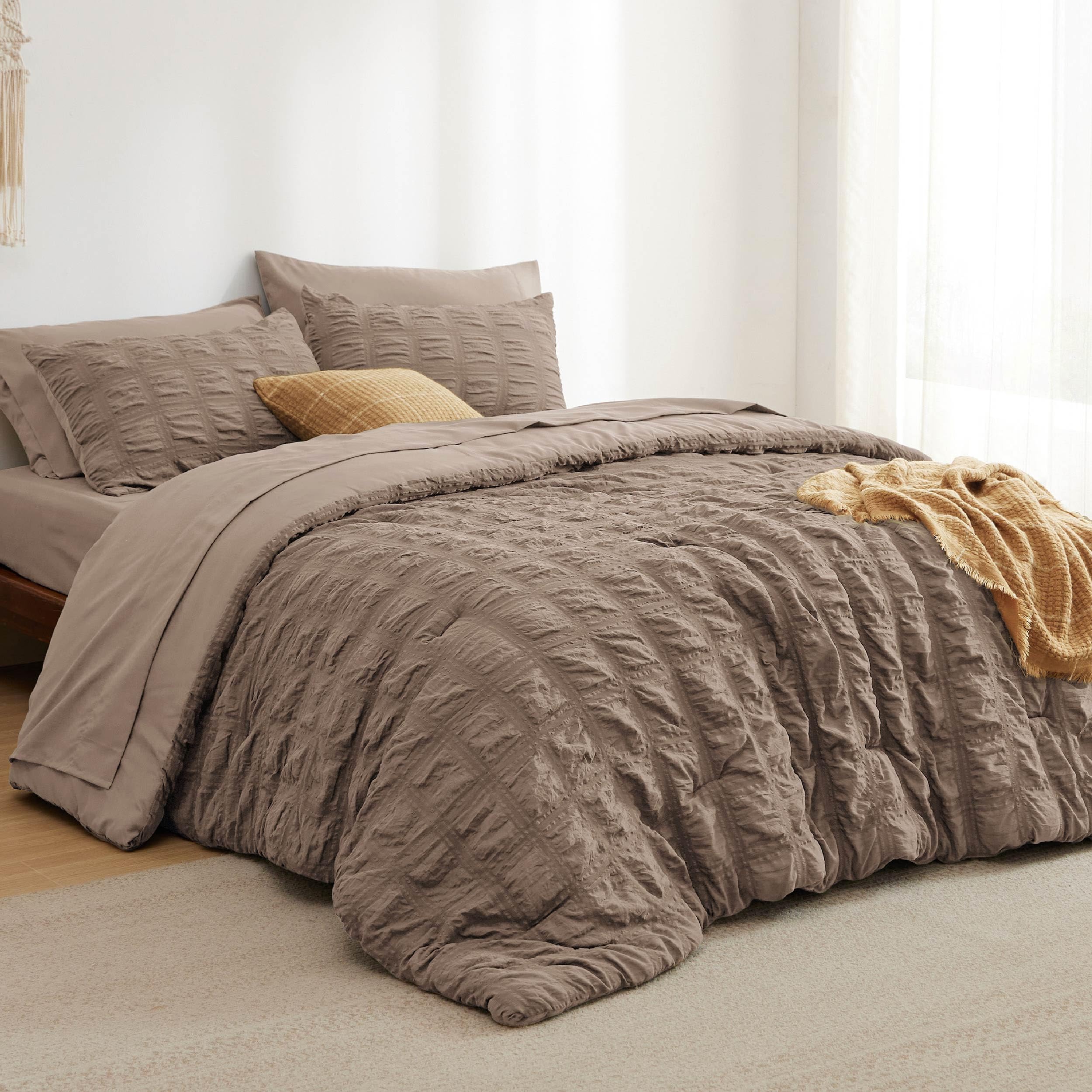 Square Seersucker Comforter Set – Lightweight, Textured & Soft All-Season Bedding