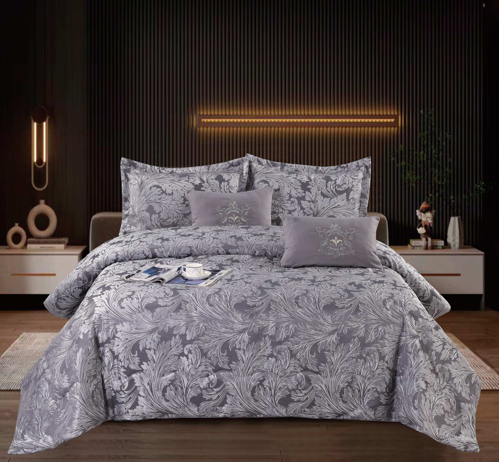 Luxury Jacquard Quilt 6-Piece Set – Elegant Design, Soft Comfort & Easy Care