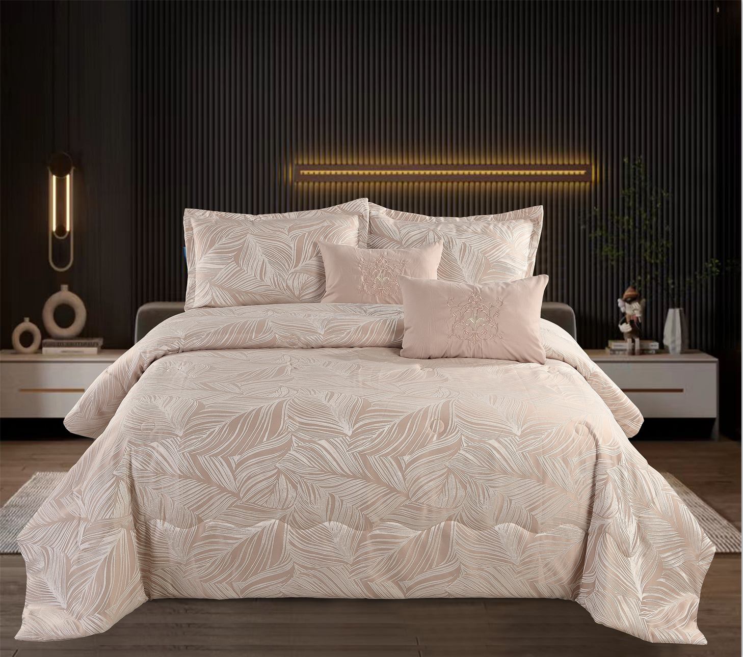 Luxury Jacquard Quilt 6-Piece Set – Elegant Design, Soft Comfort & Easy Care