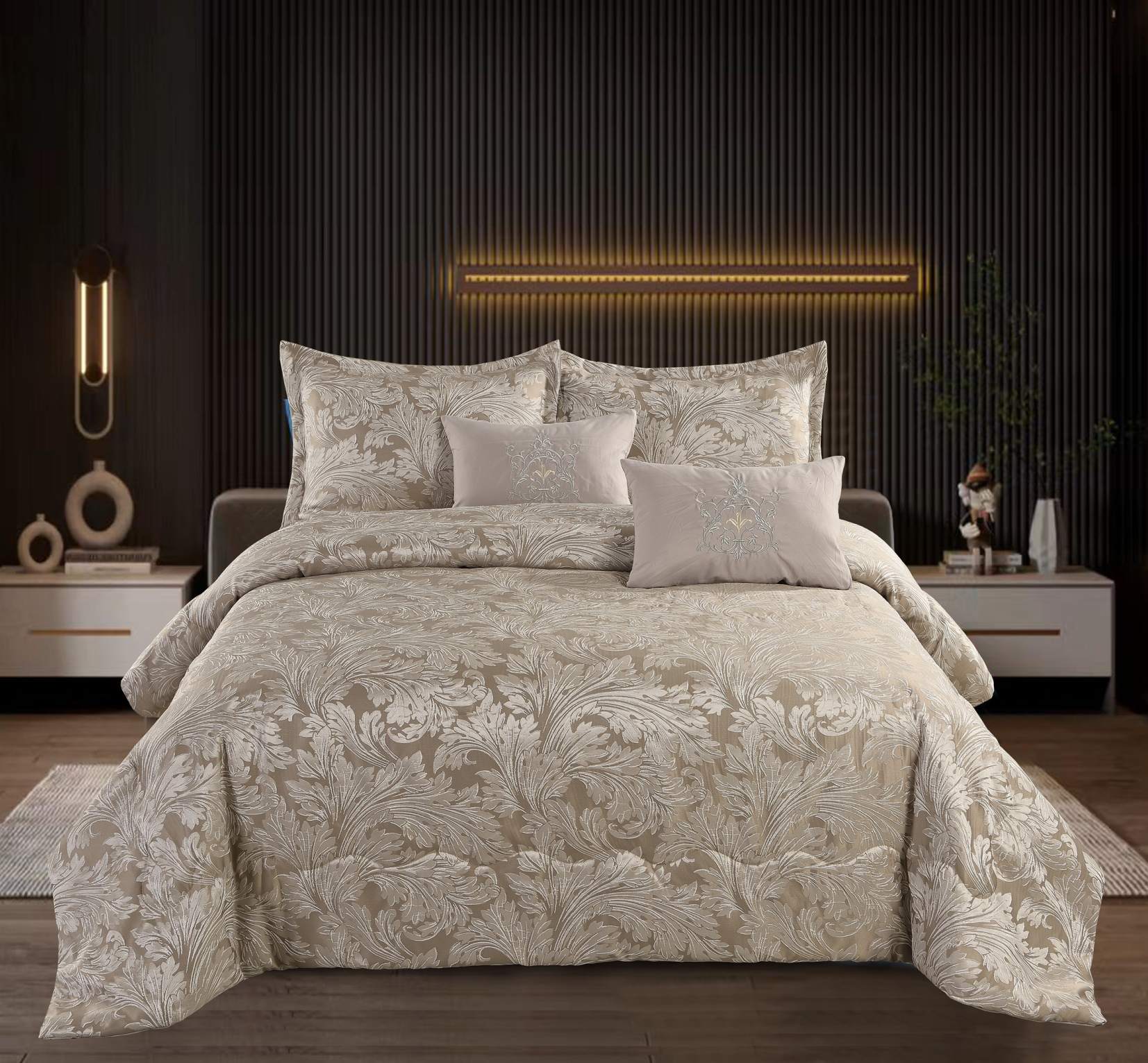 Luxury Jacquard Quilt 6-Piece Set – Elegant Design, Soft Comfort & Easy Care