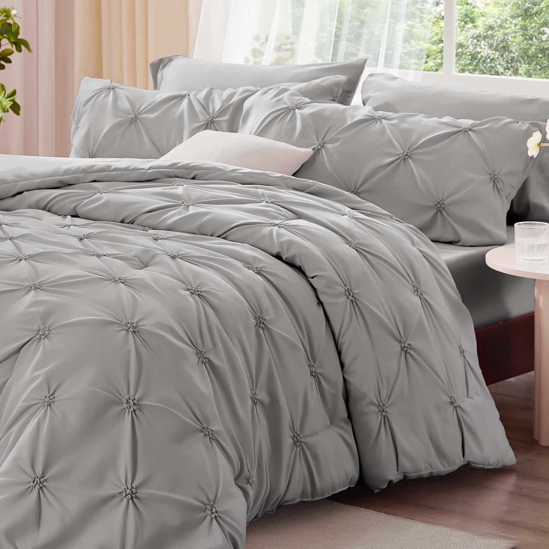 Boho Pintuck Microfiber Quilt Set – Lightweight, Cozy & Elegantly Textured