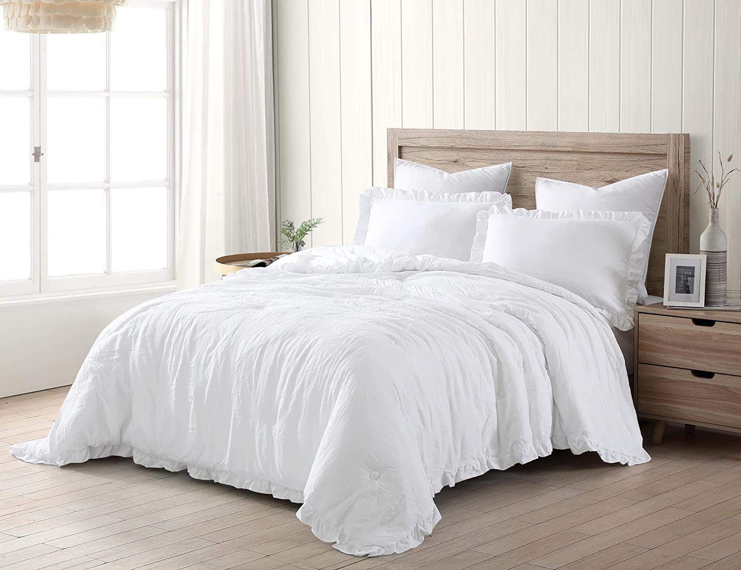 Washed Microfiber Ruffled Edge Comforter Set – Soft, Elegant & All-Season Bedding