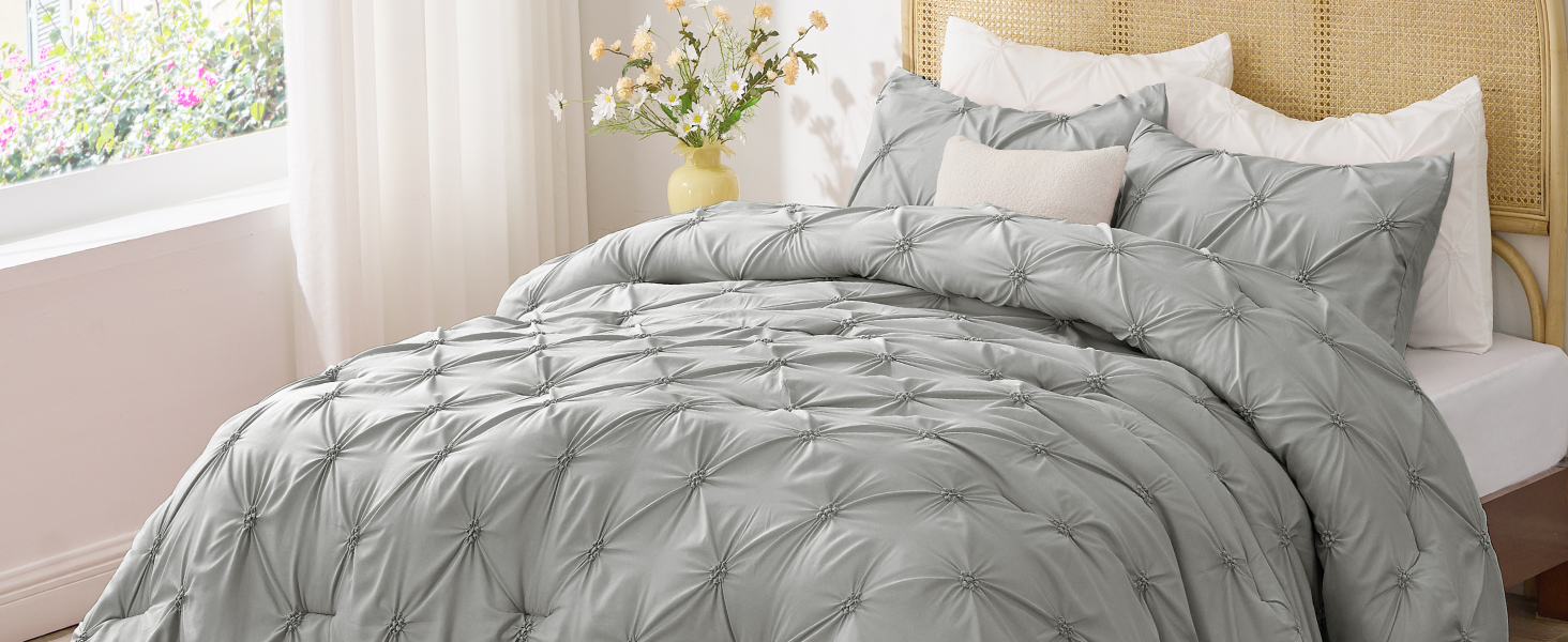 Boho Pintuck Microfiber Quilt Set – Lightweight, Cozy & Elegantly Textured