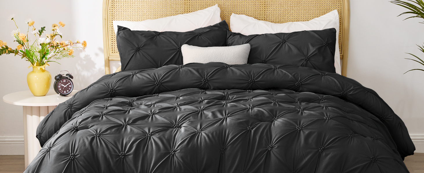 Boho Pintuck Microfiber Quilt Set – Lightweight, Cozy & Elegantly Textured