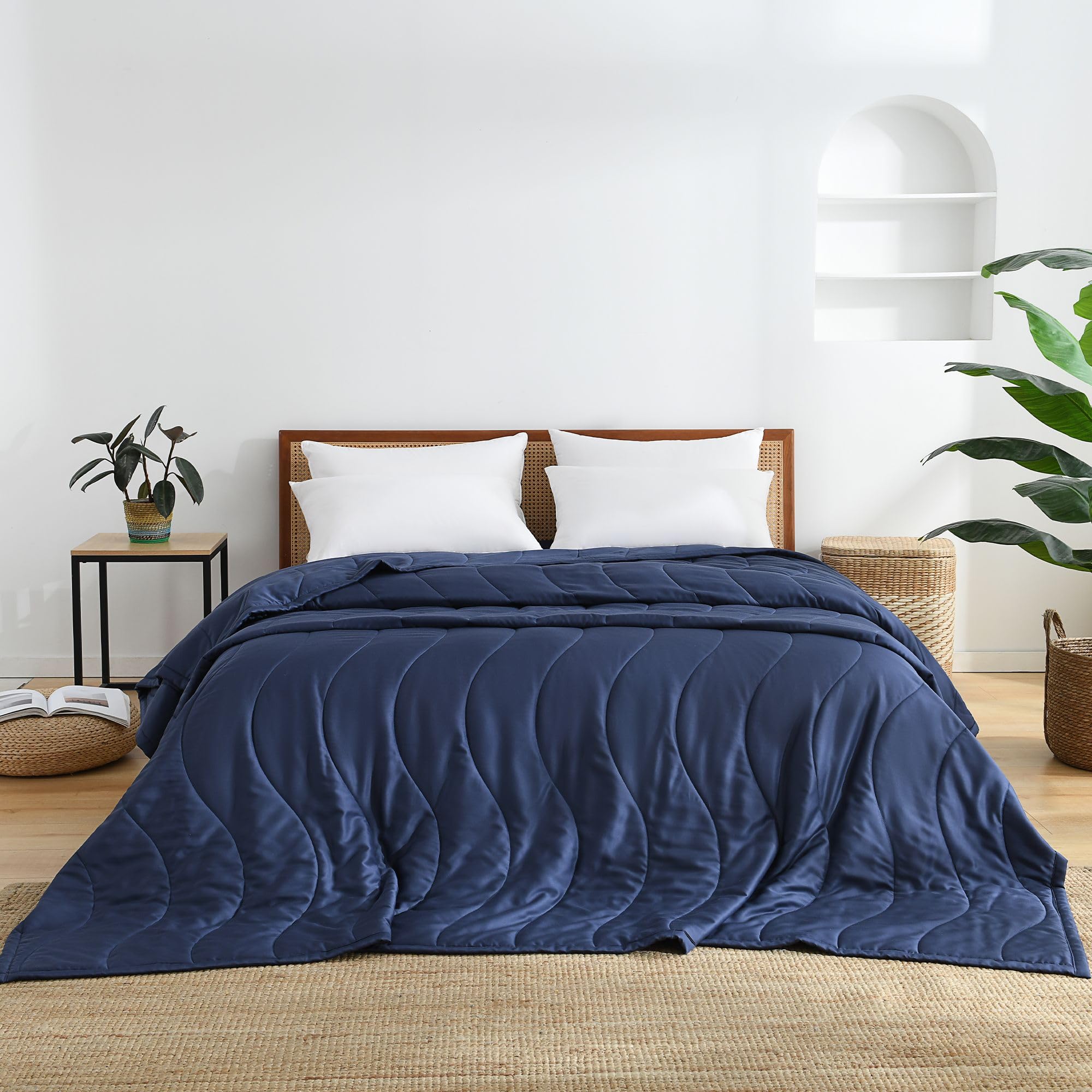 Cooling Bamboo Fiber Summer Quilt – Lightweight, Breathable & Silky Soft
