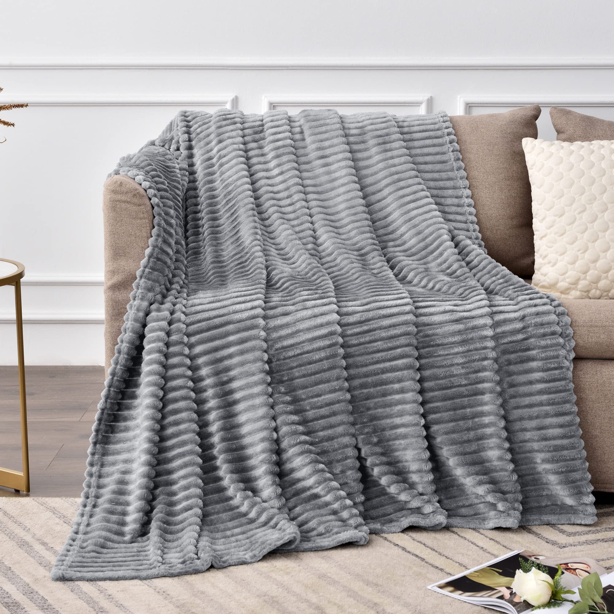 3D Ribbed Striped Fleece Blanket – Ultra-Soft, Lightweight & Warm