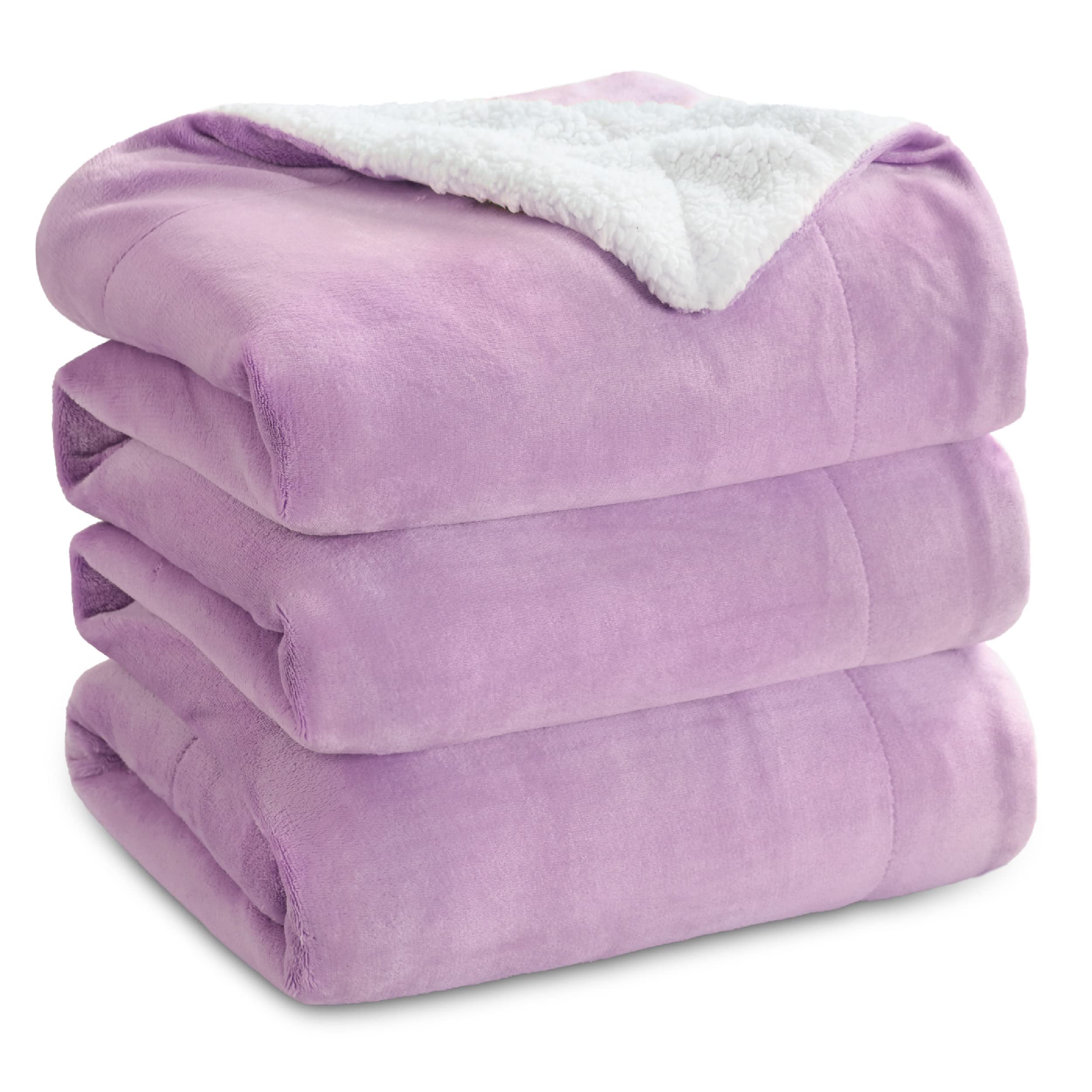 Dual-Layer Flannel & Sherpa Fleece Blanket – Soft, Cozy & Durable