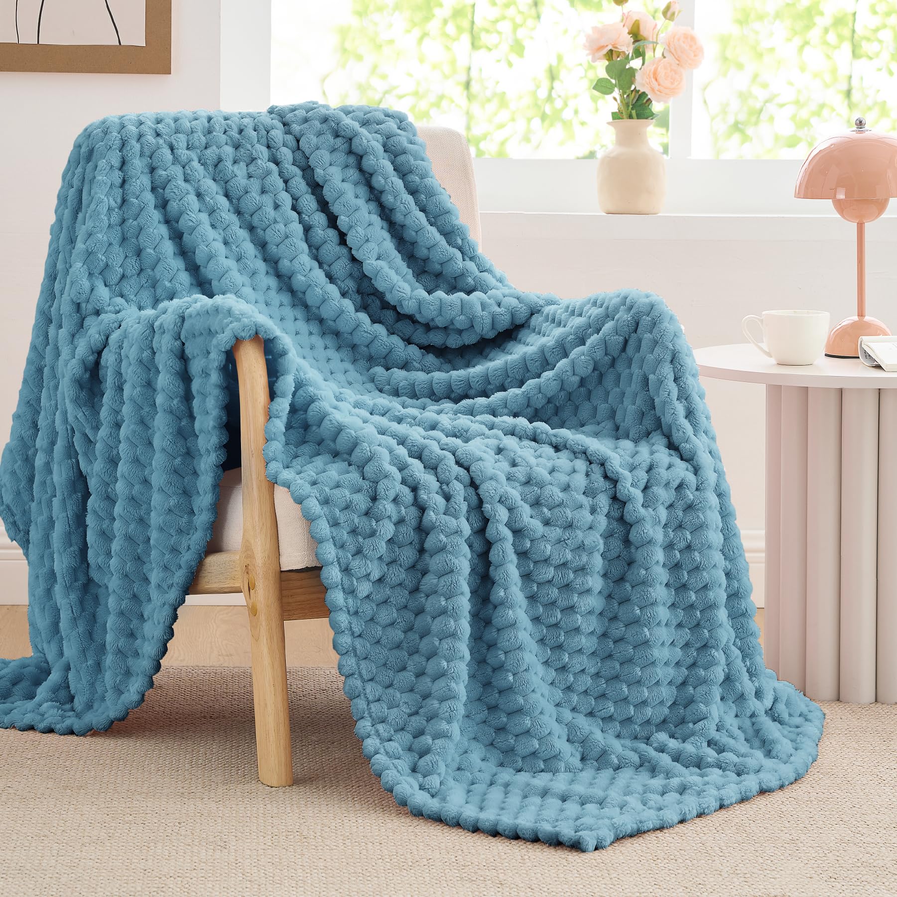 3D Faux Tortoiseshell Jacquard Fleece Blanket – Soft, Cozy & Stylish Decorative Throw