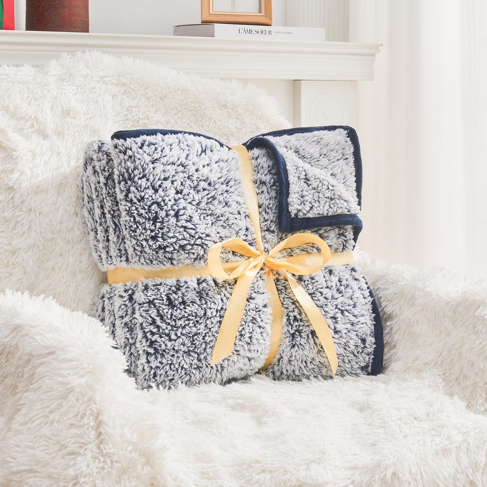 Double-Sided Sherpa Fleece Blanket – Ultra-Soft, Fluffy & Warm Cozy Throw