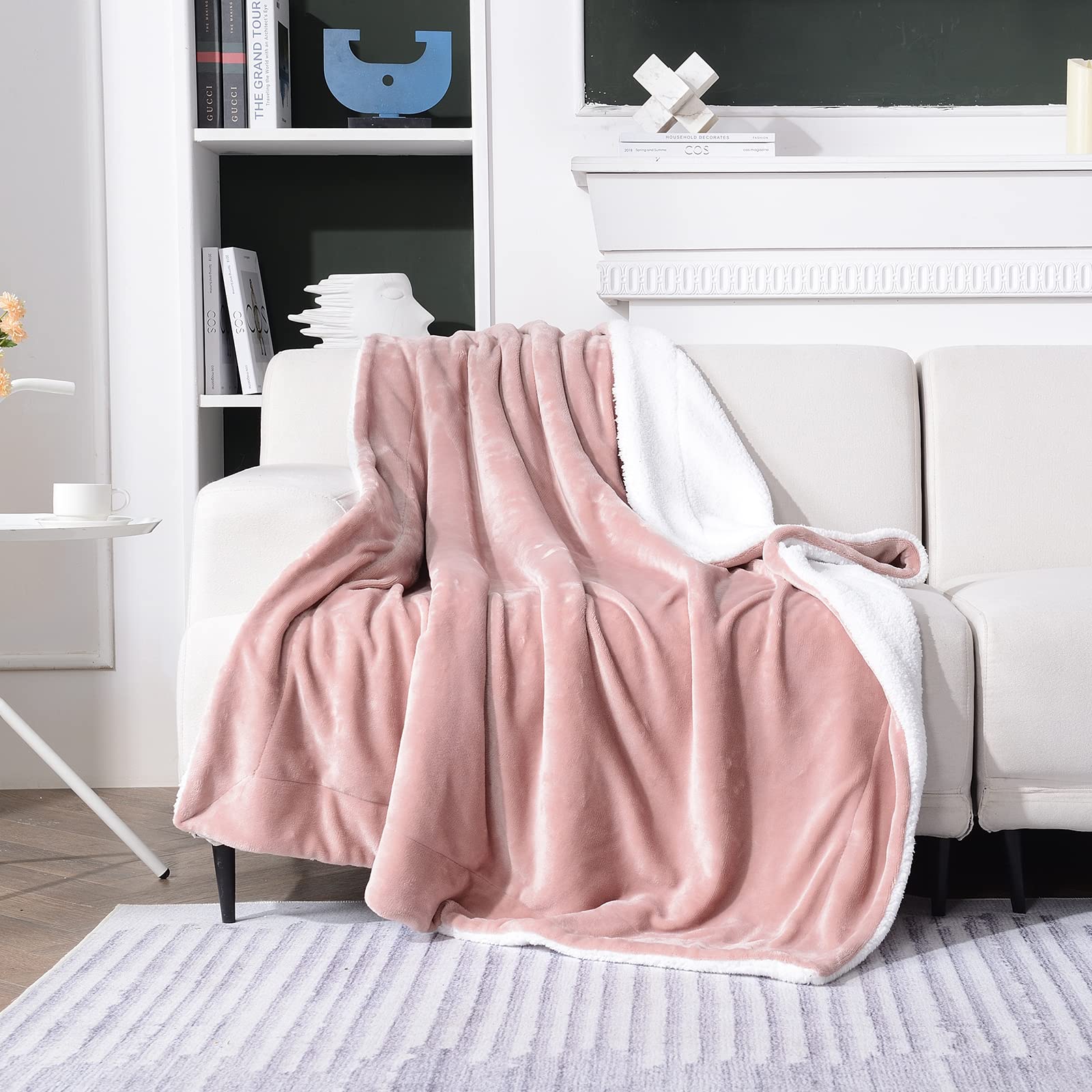 Dual-Layer Flannel & Sherpa Fleece Blanket – Ultra-Soft, Warm & Cozy Throw