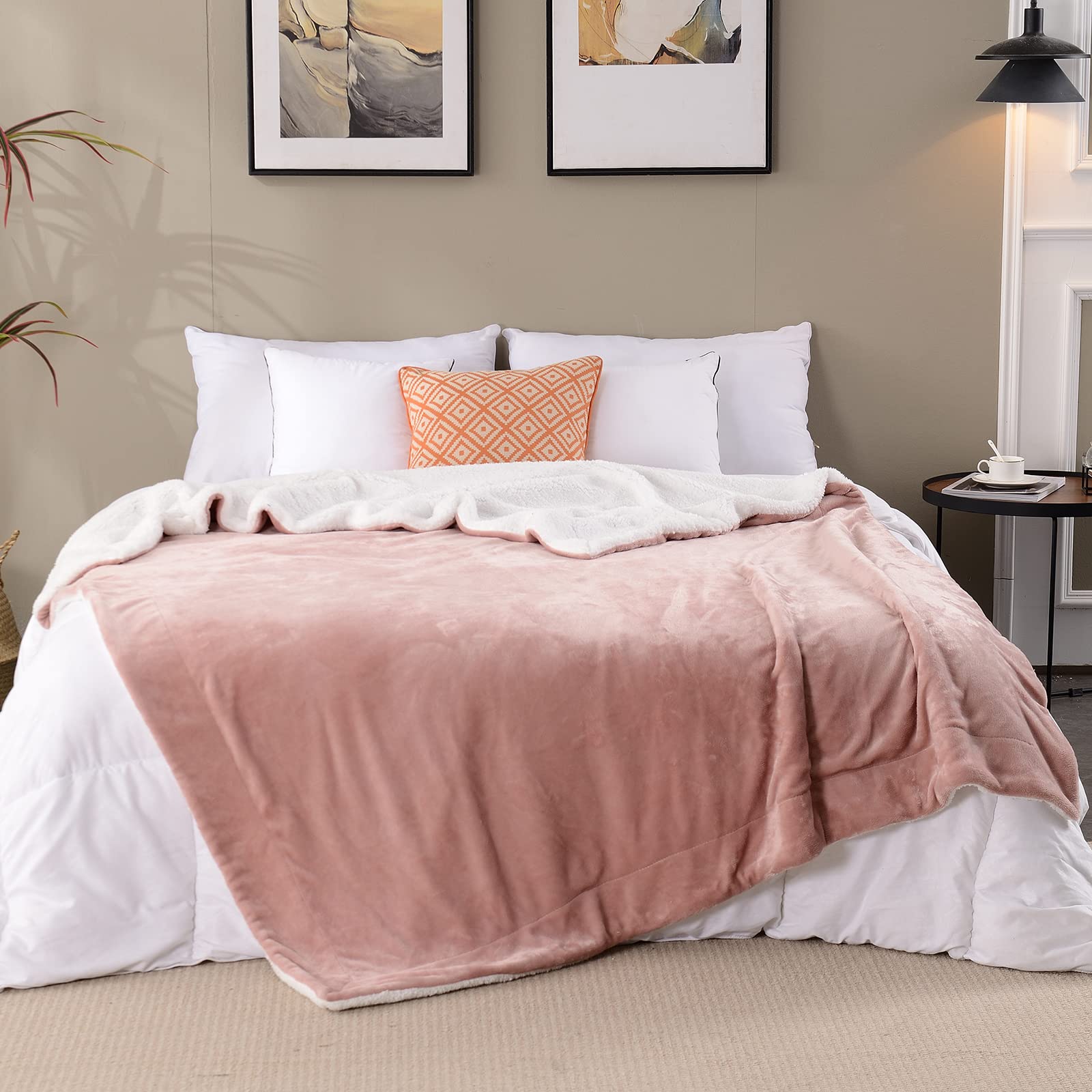 Dual-Layer Flannel & Sherpa Fleece Blanket – Ultra-Soft, Warm & Cozy Throw