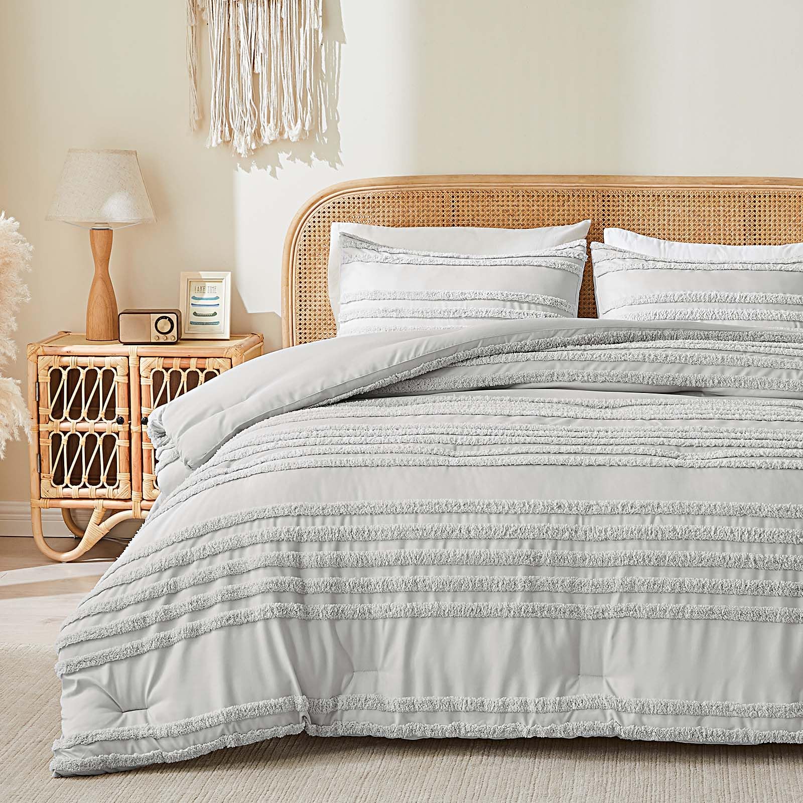Striped Tufted Quilt Set – Soft Washed Microfiber Bedding with Boho Textured Design