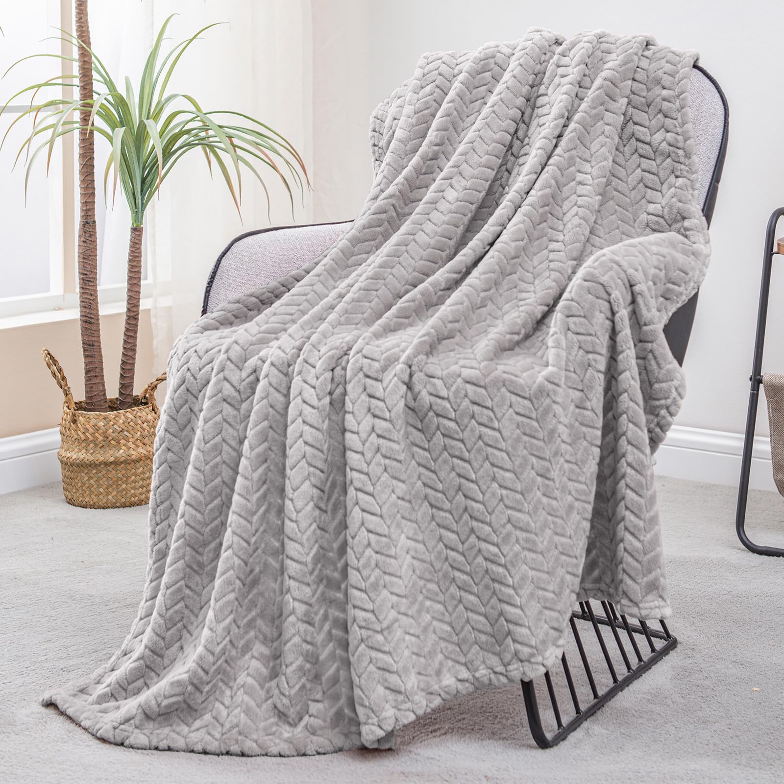 Fleece Blanket with Woven Wheat Pattern – Soft, Lightweight & Stylish Jacquard Throw