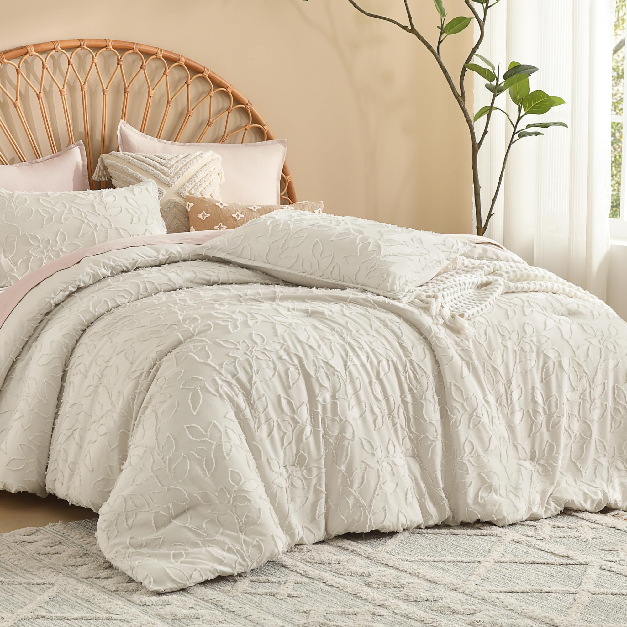 Leaf Tufted Quilt Set – Soft Microfiber Filling, All-Season Breathable Comfort, Durable & Easy-Care Bedding