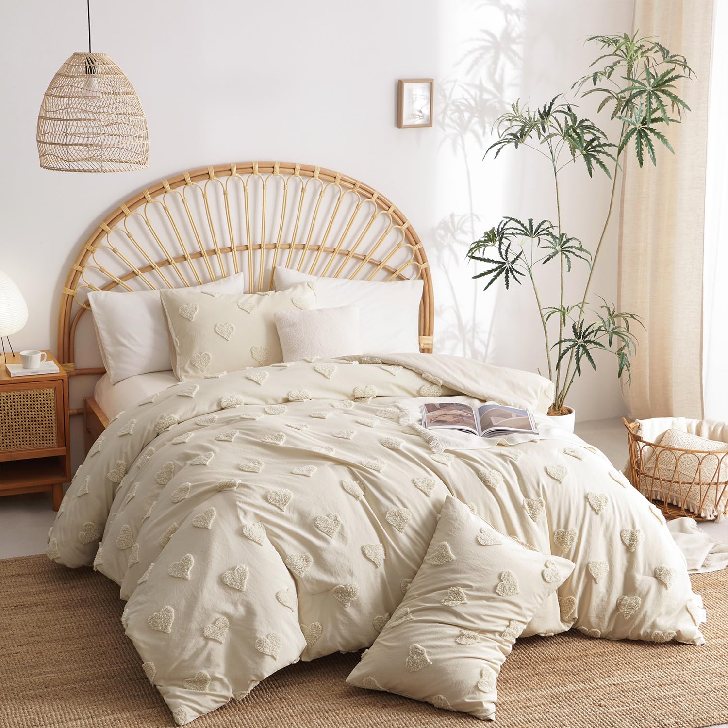 Heart Tufted Quilt Set – Boho-Inspired Design, Soft Microfiber Comfort, Durable Stitching & Easy-Care Bedding