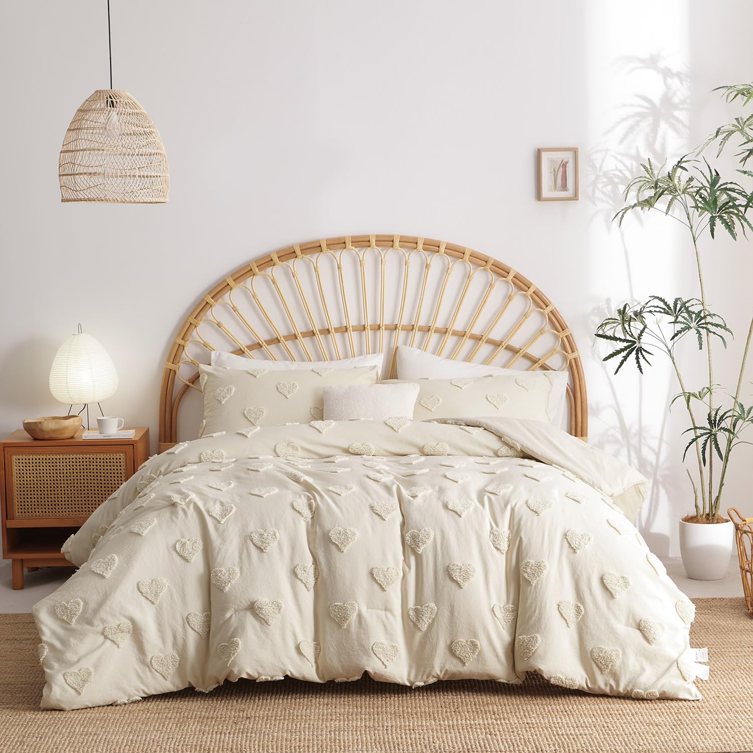 Heart Tufted Quilt Set – Boho-Inspired Design, Soft Microfiber Comfort, Durable Stitching & Easy-Care Bedding