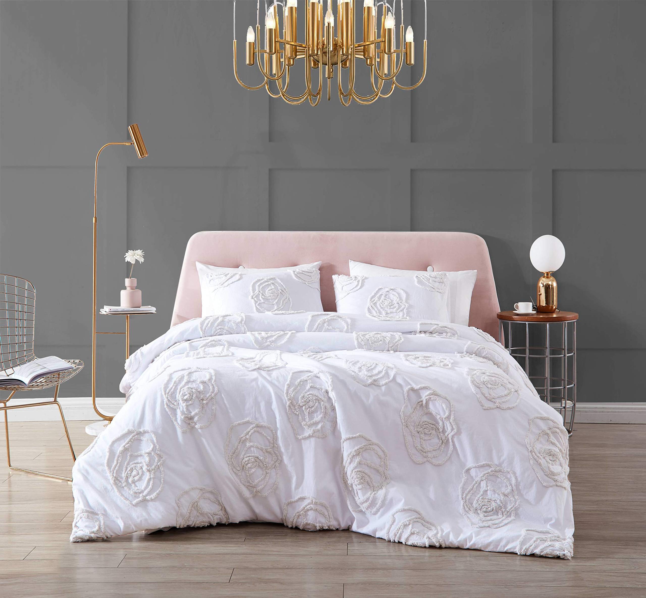 Rose Tufted Quilt Set – Soft Cotton Fabric, Elegant Textured Design & Easy-Care Bedding