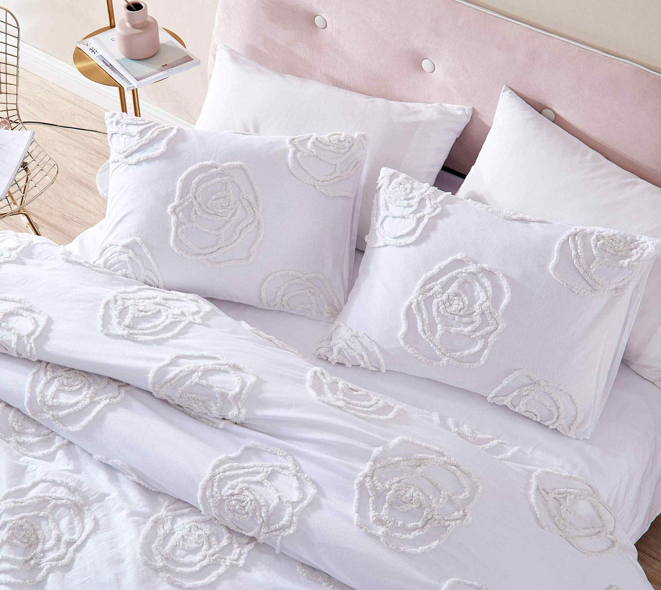 Rose Tufted Quilt Set – Soft Cotton Fabric, Elegant Textured Design & Easy-Care Bedding