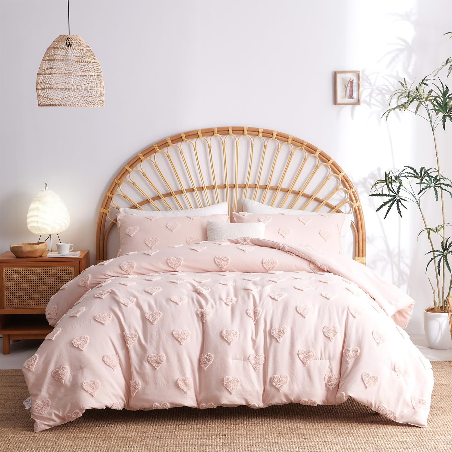 Heart Tufted Quilt Set – Boho-Inspired Design, Soft Microfiber Comfort, Durable Stitching & Easy-Care Bedding