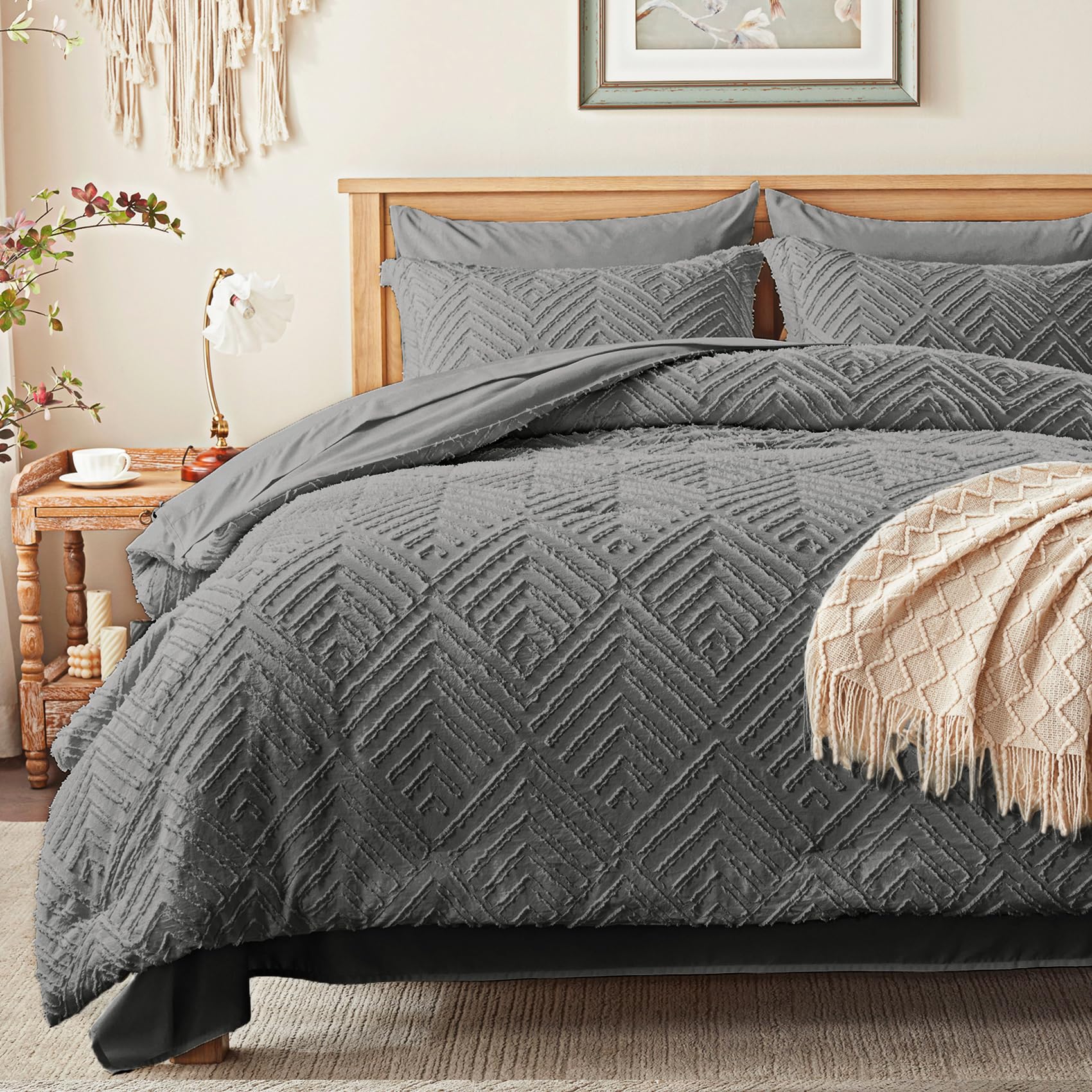 Boho Tufted Quilt Set – Ultra-Soft Microfiber, Minimal Diamond Pattern & Easy-Care All-Season Bedding