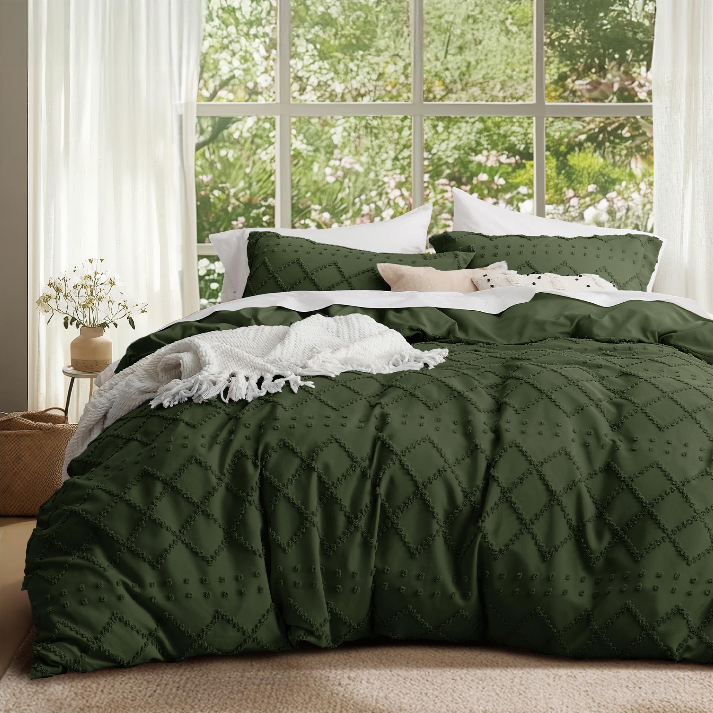 Classic Geometric Tufted Quilt Set – Soft Microfiber Bedding with Textured Design