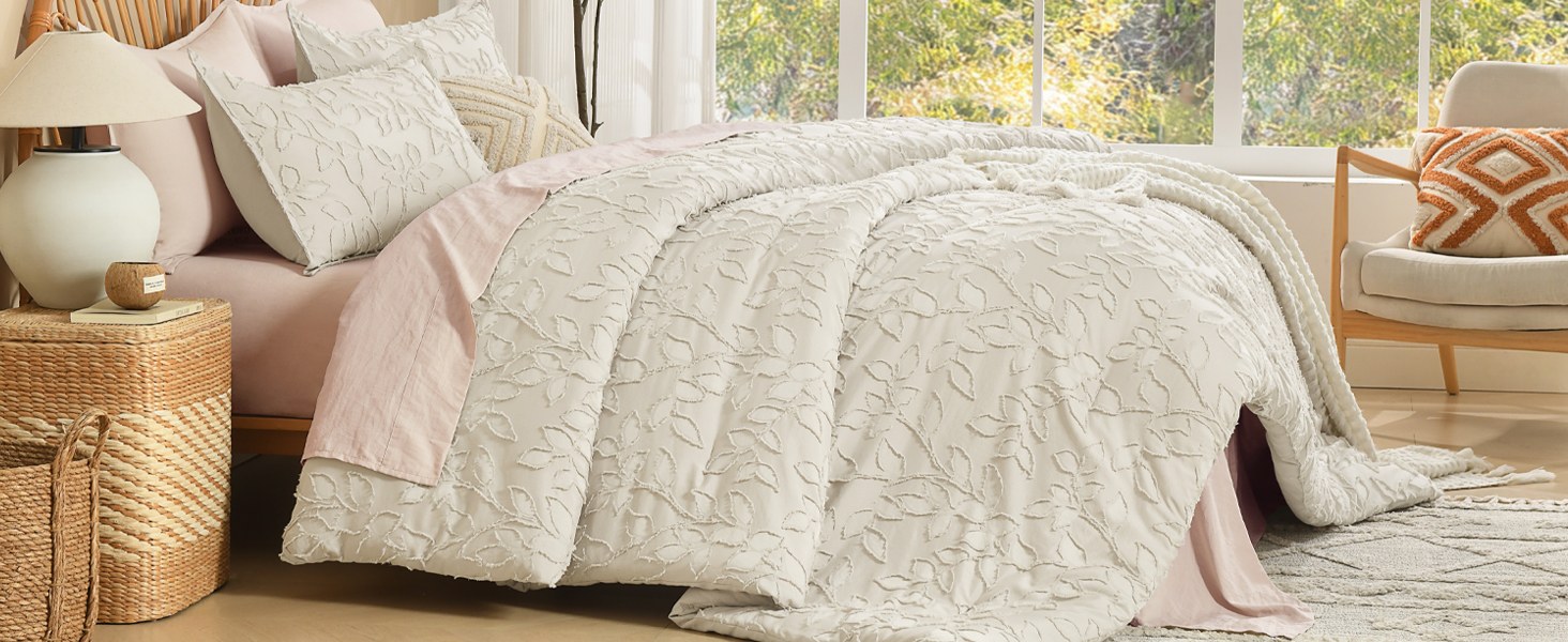 Leaf Tufted Quilt Set – Soft Microfiber Filling, All-Season Breathable Comfort, Durable & Easy-Care Bedding