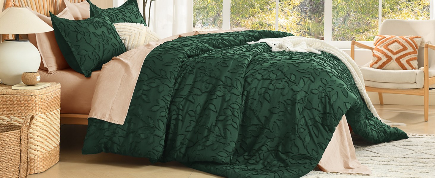Leaf Tufted Quilt Set – Soft Microfiber Filling, All-Season Breathable Comfort, Durable & Easy-Care Bedding