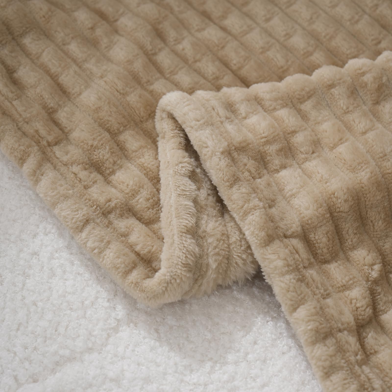 3D Square Jacquard Flannel Fleece Throw Blanket