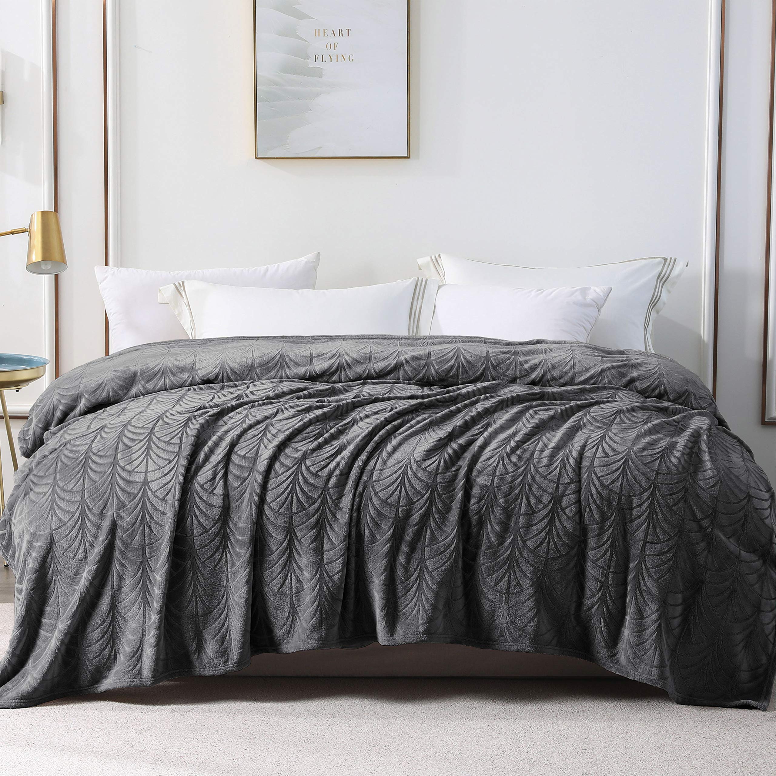 Soft and Fluffy Jacquard Flannel Fleece Blanket