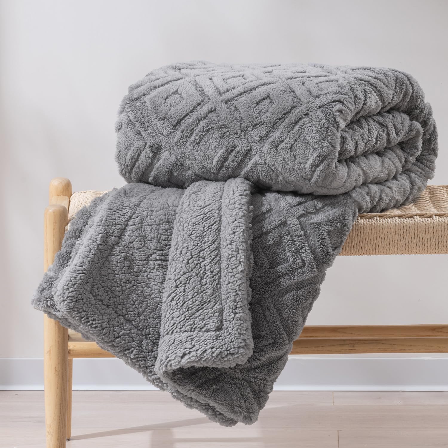 Bohemian Diamond Pattern Sherpa Throw Blanket