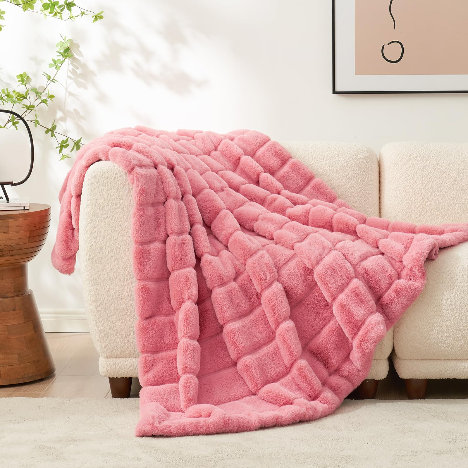 Ultra-Soft Faux Fur Throw Blanket