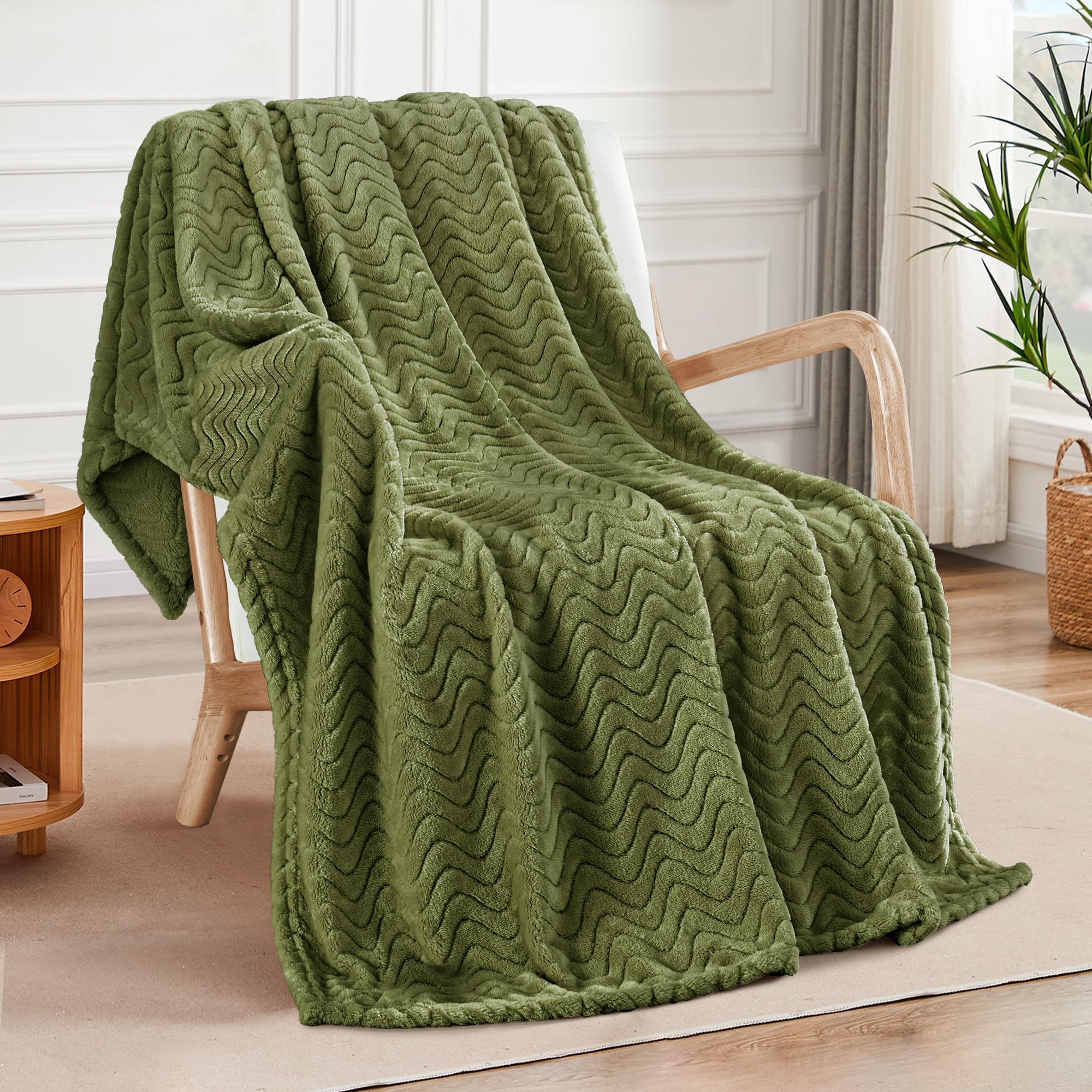Wavy Textured Flannel Fleece Throw Blanket