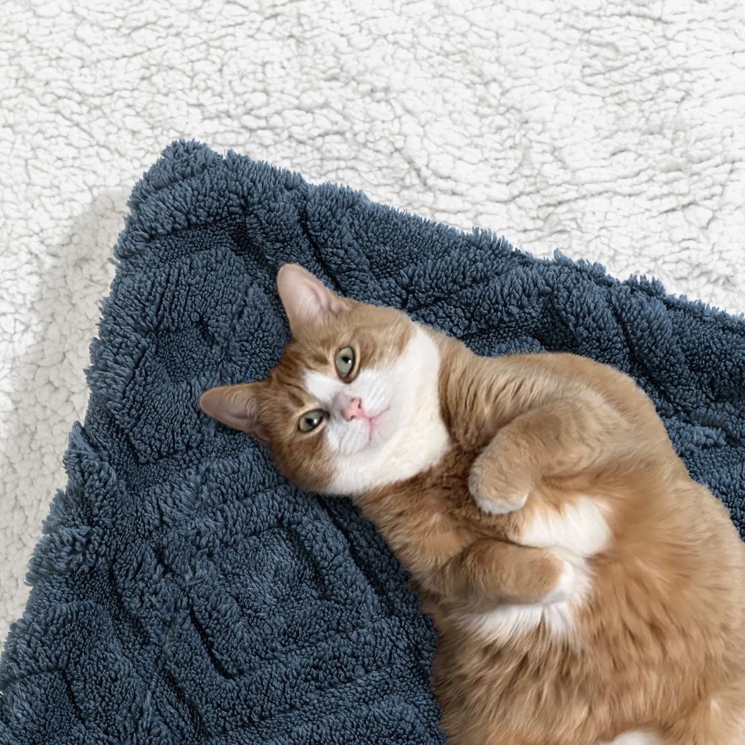 Bohemian Diamond Pattern Sherpa Throw Blanket